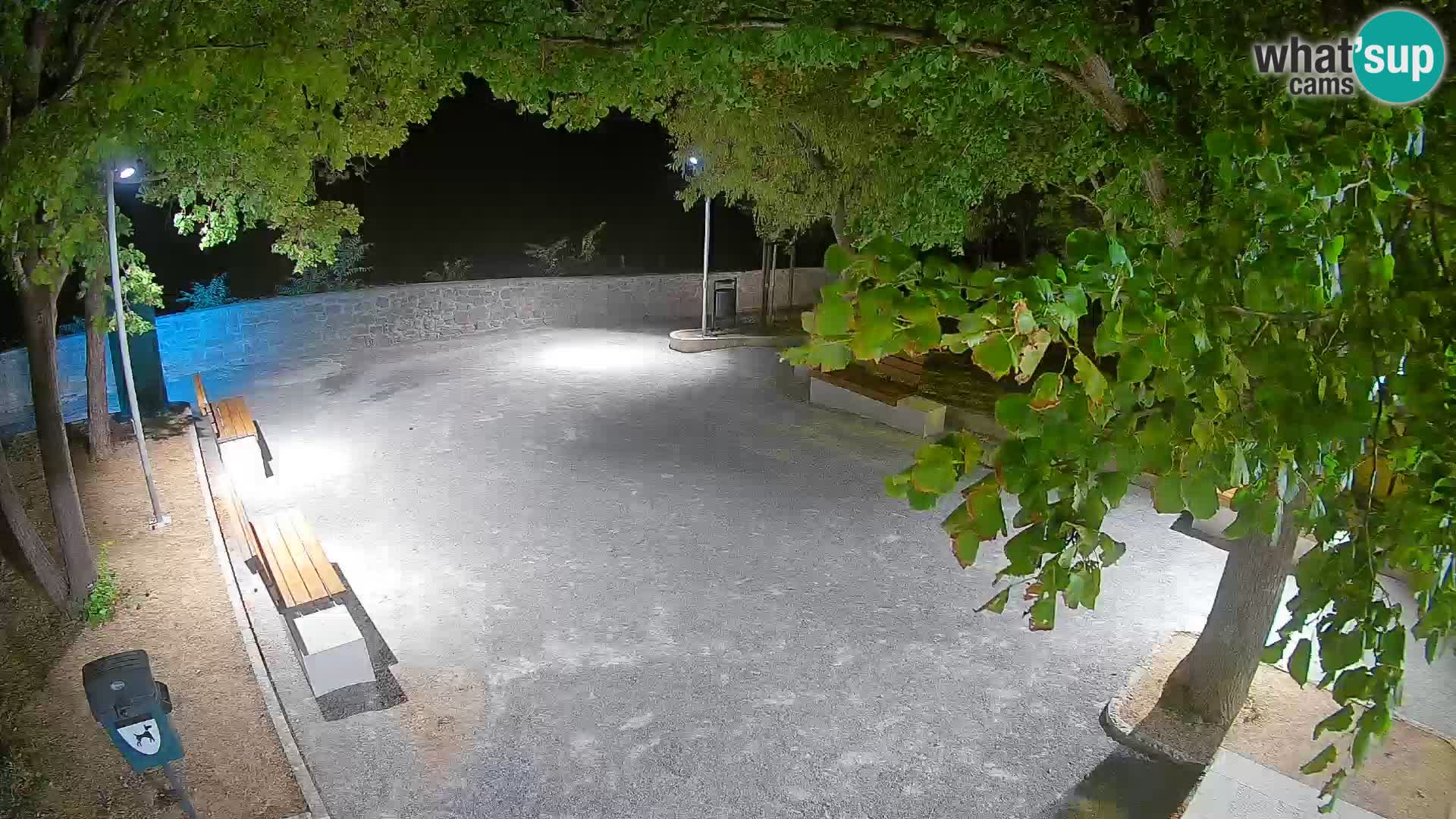 Webcam Senj en direct – Parc des Écrivains et canal du Velebit