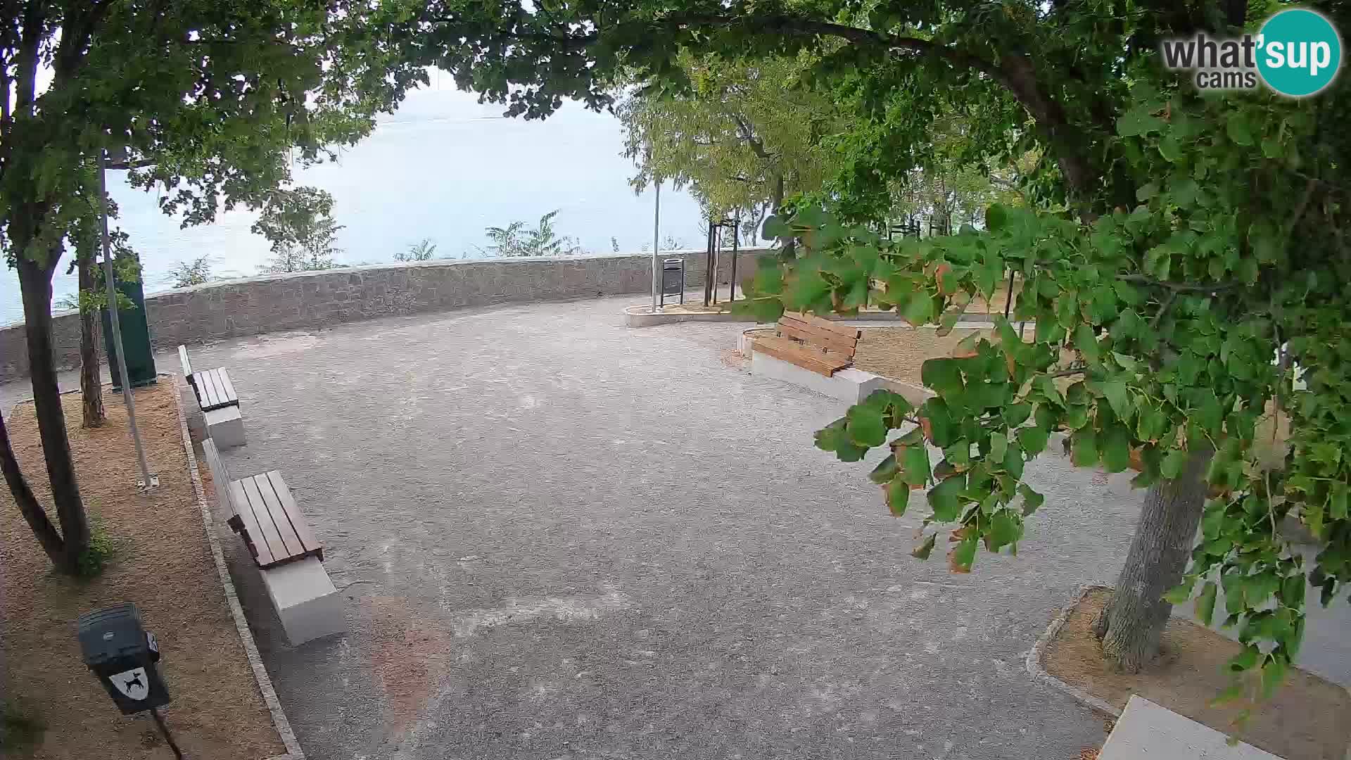 Webcam Senj en direct – Parc des Écrivains et canal du Velebit