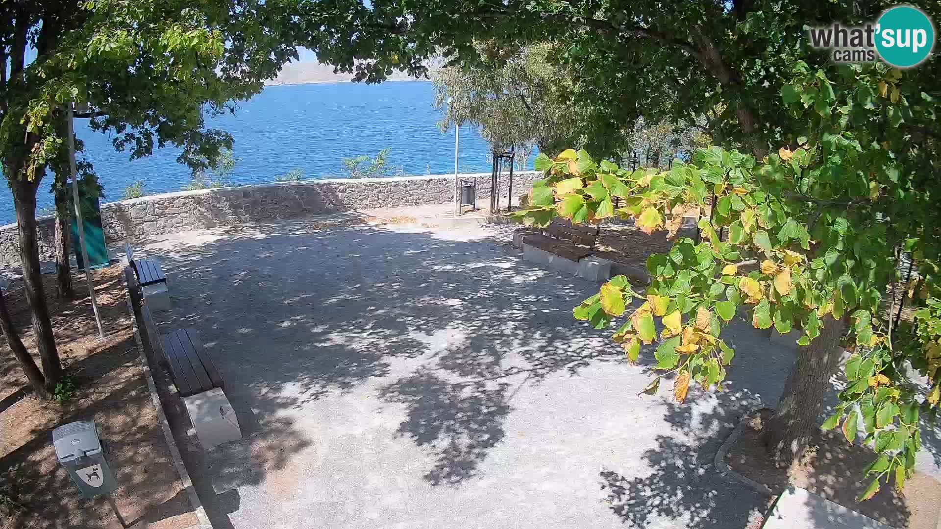 Webcam Senj en direct – Parc des Écrivains et canal du Velebit