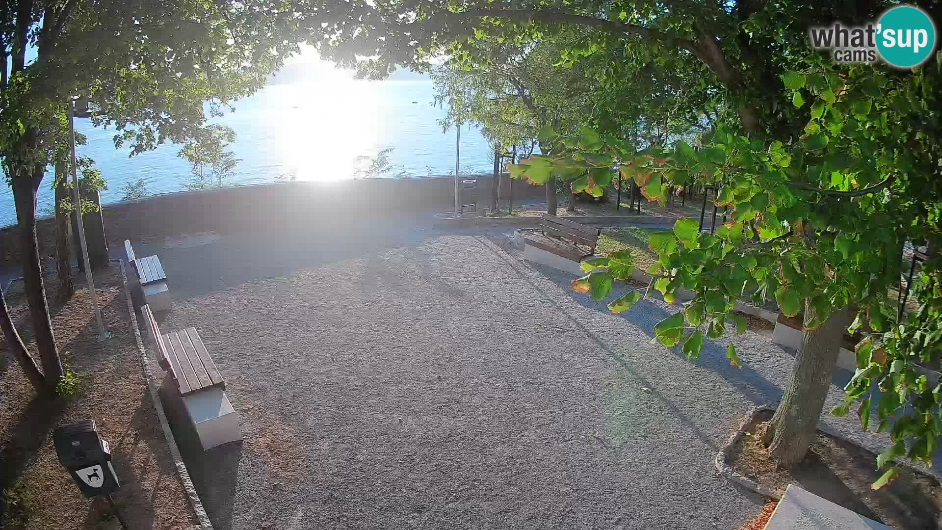 Webcam Senj en direct – Parc des Écrivains et canal du Velebit