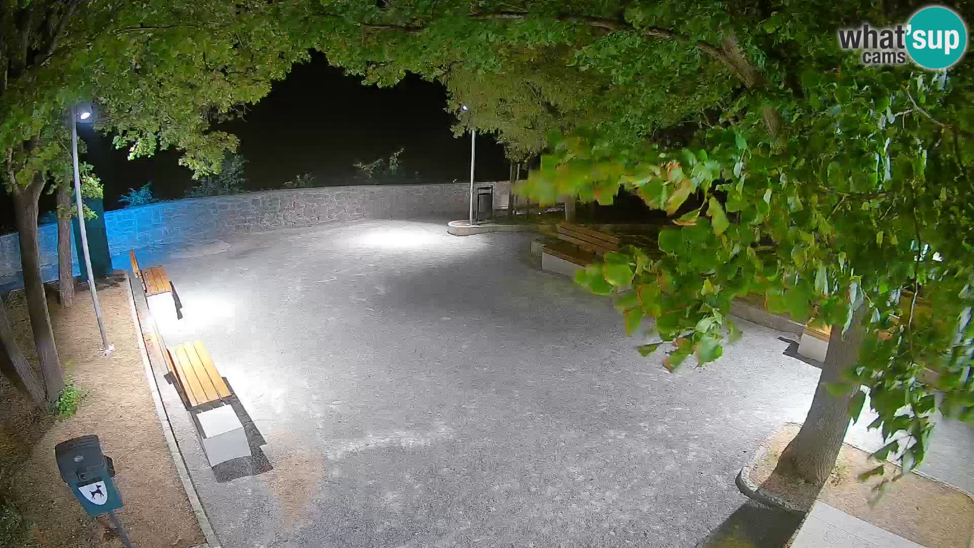 Webcam Senj en direct – Parc des Écrivains et canal du Velebit