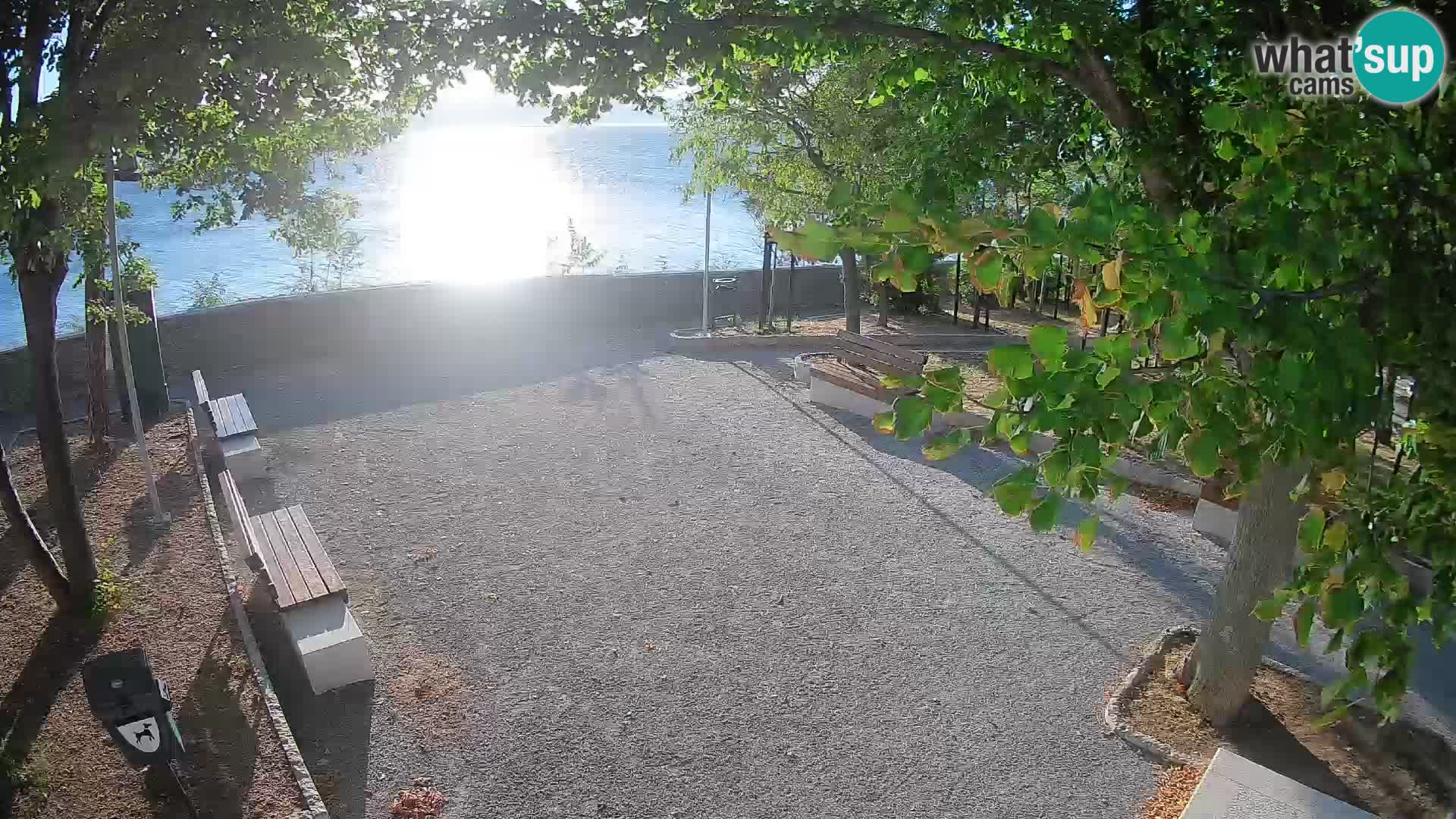 Webcam Senj en direct – Parc des Écrivains et canal du Velebit