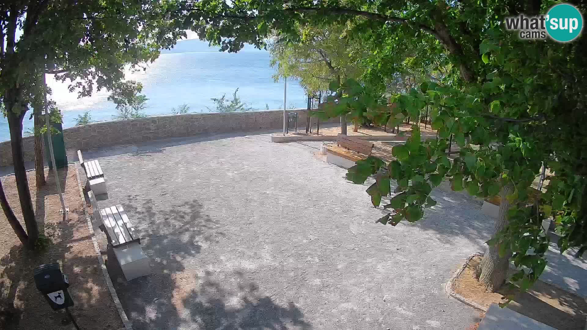 Webcam Senj en direct – Parc des Écrivains et canal du Velebit