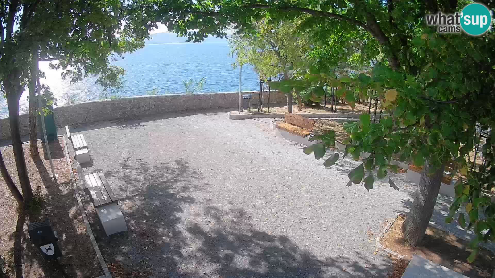 Webcam Senj en direct – Parc des Écrivains et canal du Velebit