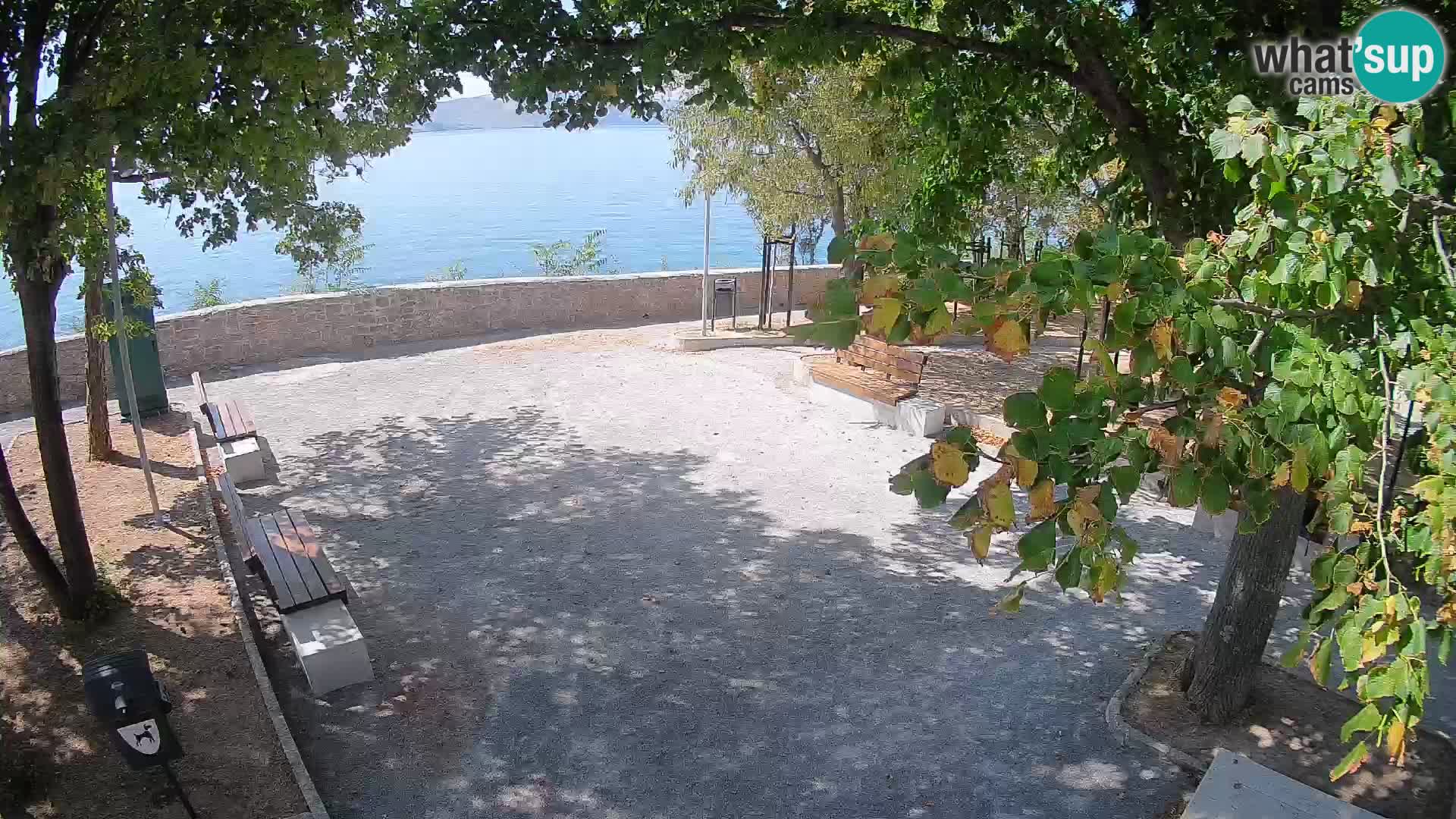 Kamera uživo Senj – Park književnika i Velebitski kanal