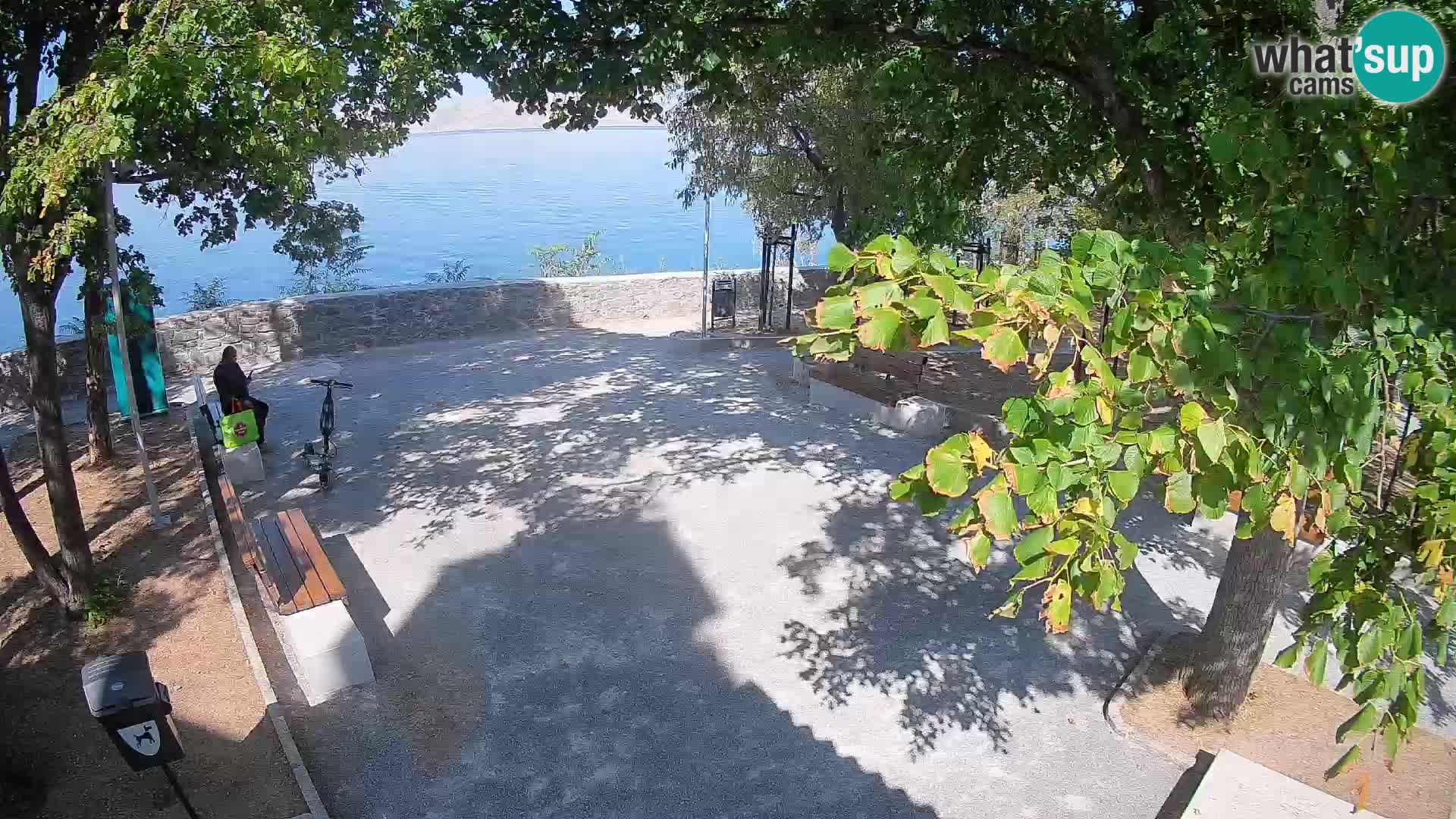 Webcam Senj en direct – Parc des Écrivains et canal du Velebit