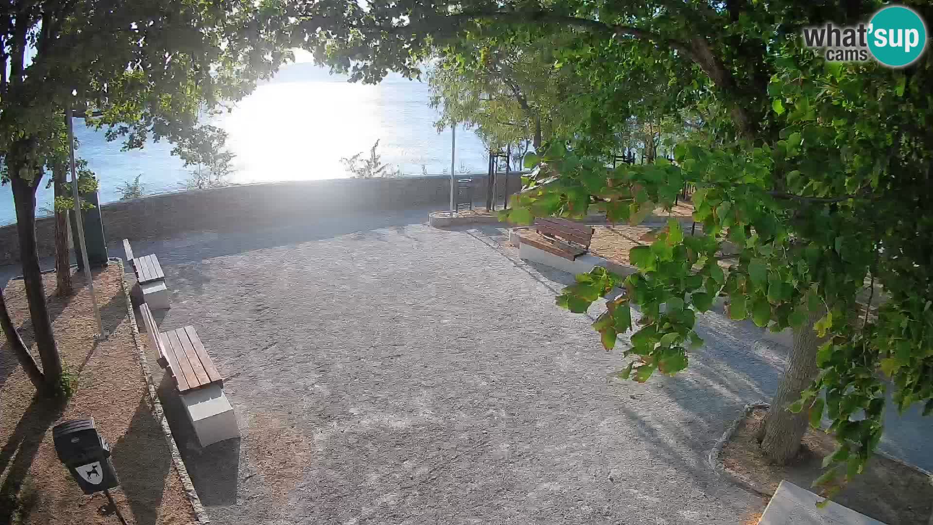 Kamera uživo Senj – Park književnika i Velebitski kanal