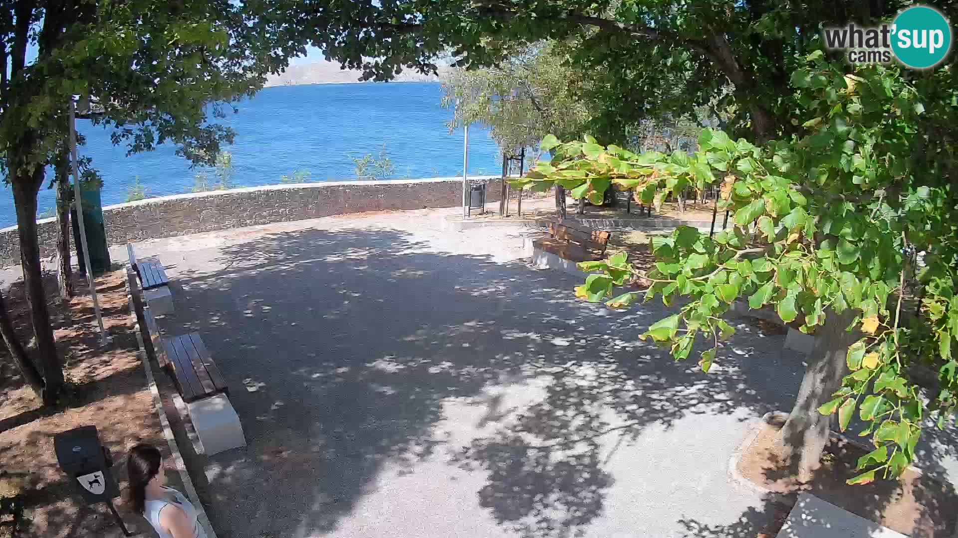 Webcam Senj en direct – Parc des Écrivains et canal du Velebit