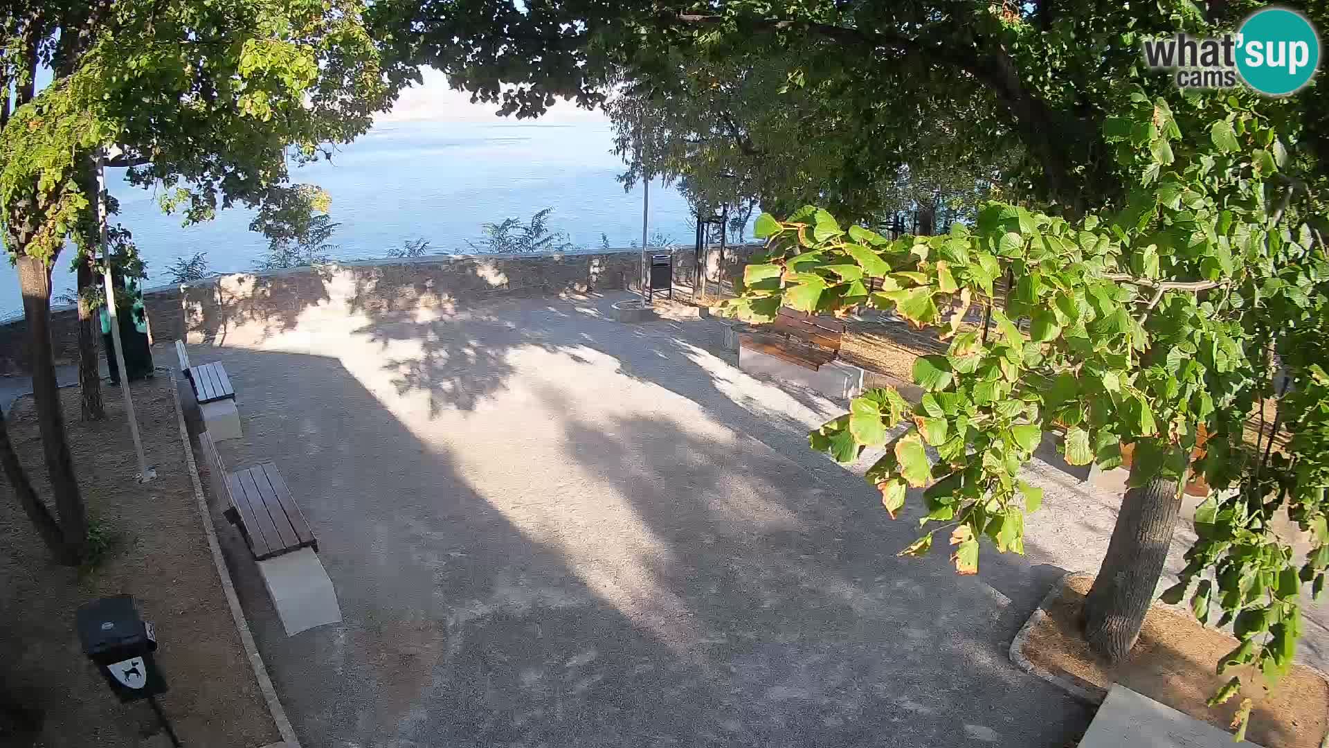 Kamera uživo Senj – Park književnika i Velebitski kanal