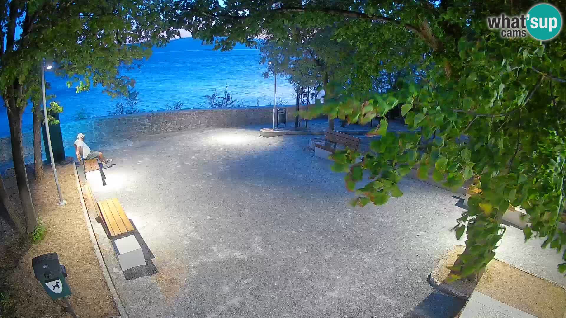 Webcam Senj en direct – Parc des Écrivains et canal du Velebit