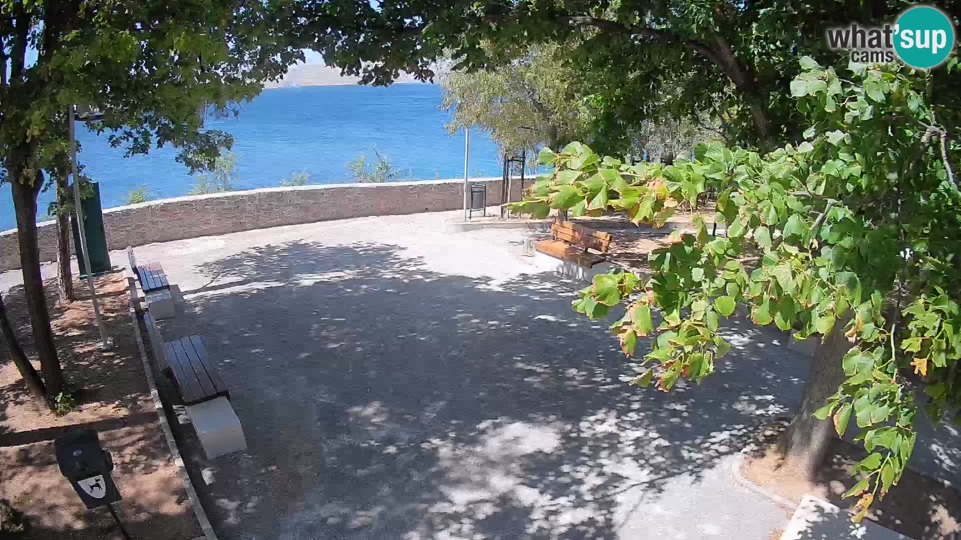 Kamera uživo Senj – Park književnika i Velebitski kanal