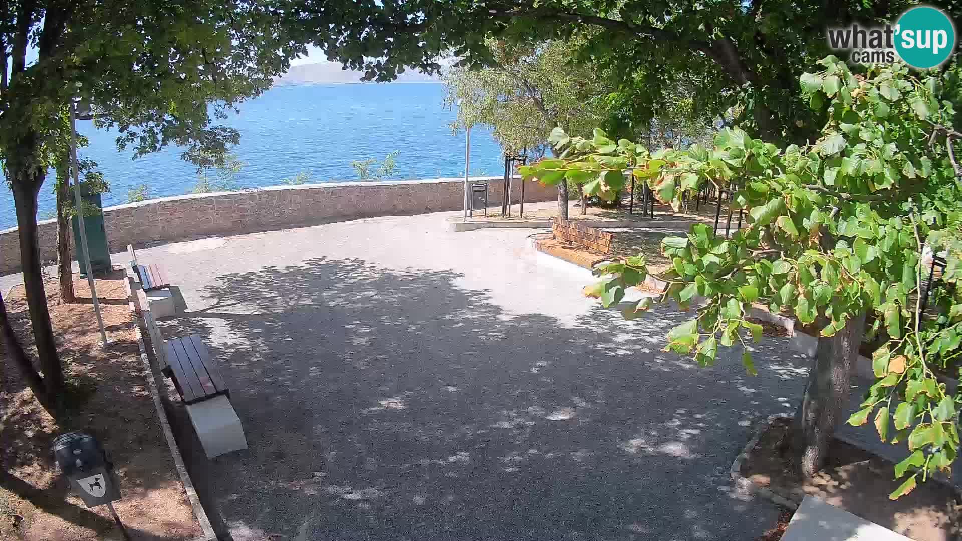 Webcam Senj en direct – Parc des Écrivains et canal du Velebit