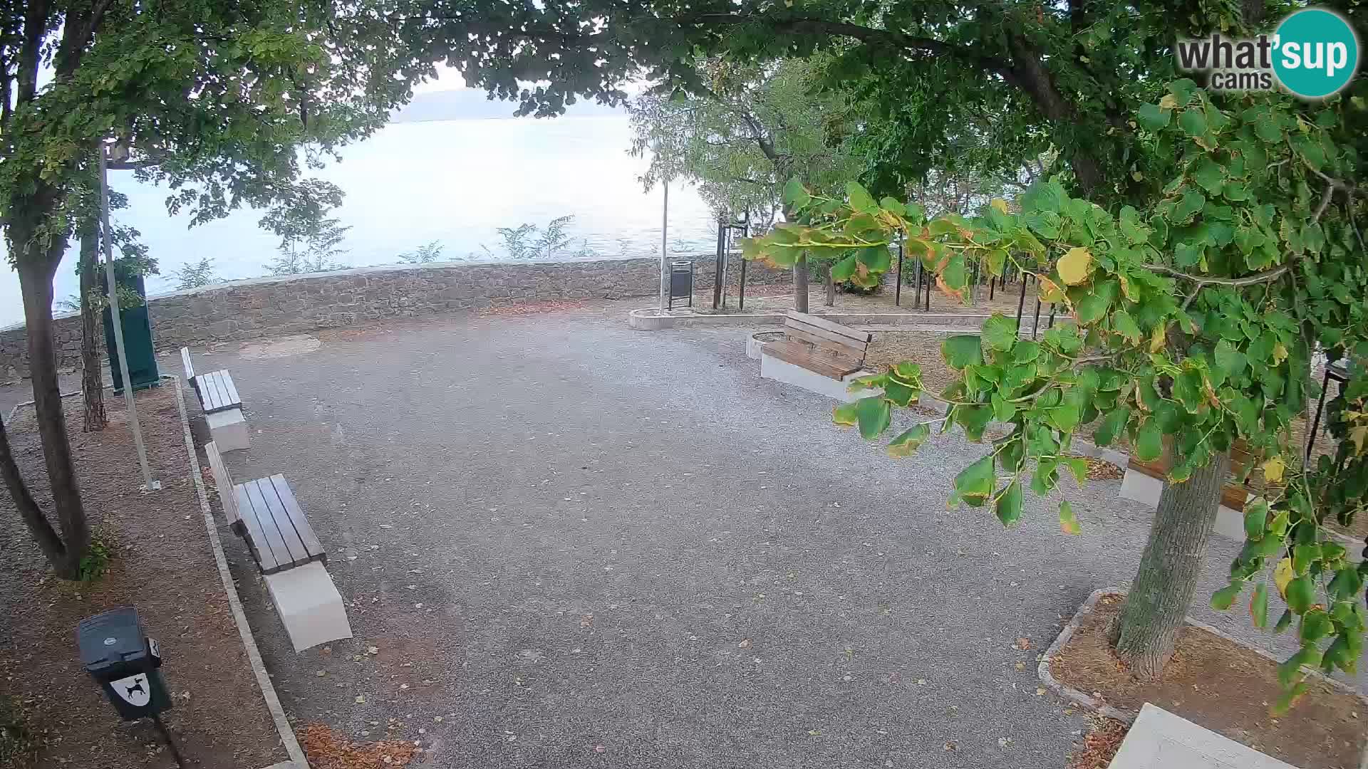 Webcam Senj en direct – Parc des Écrivains et canal du Velebit