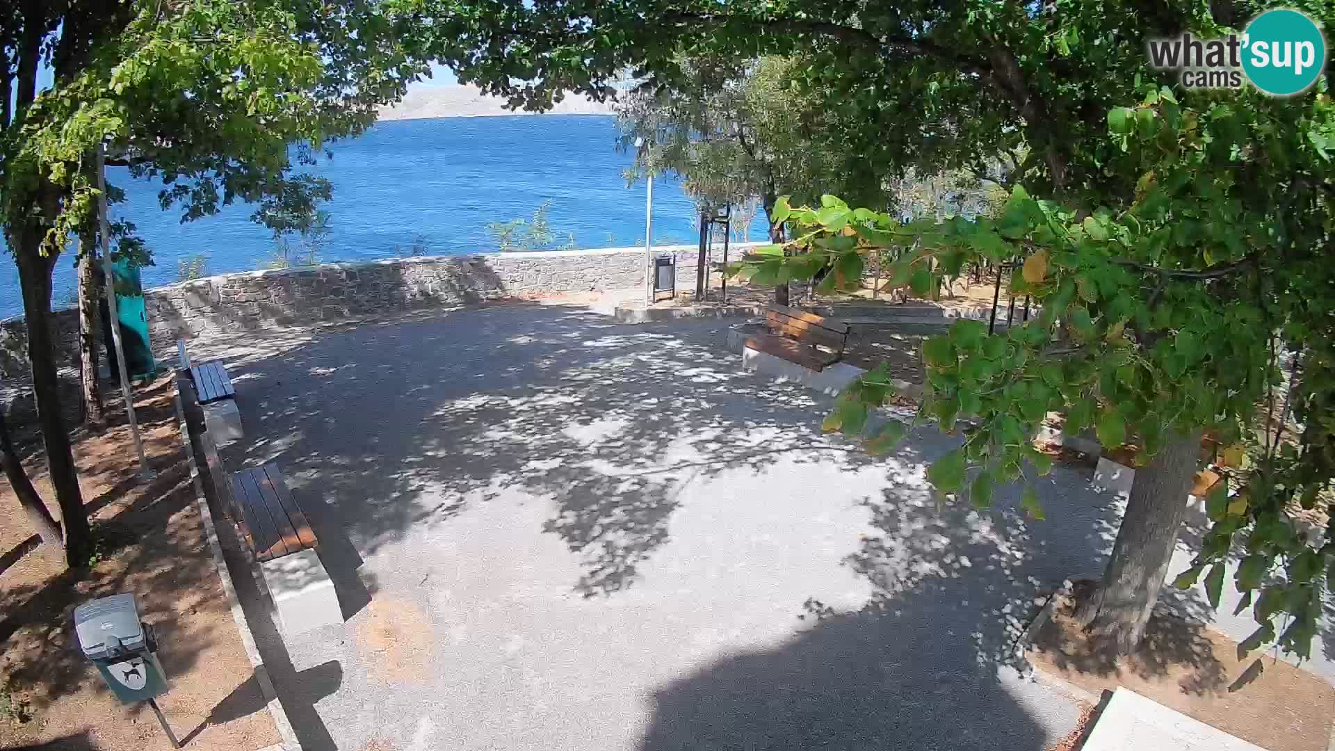 Webcam Senj en direct – Parc des Écrivains et canal du Velebit