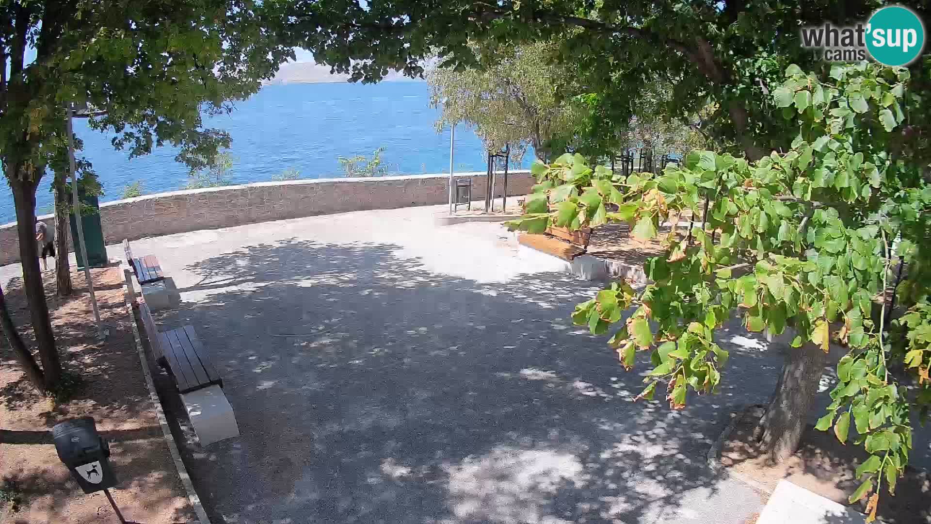 Webcam Senj en direct – Parc des Écrivains et canal du Velebit