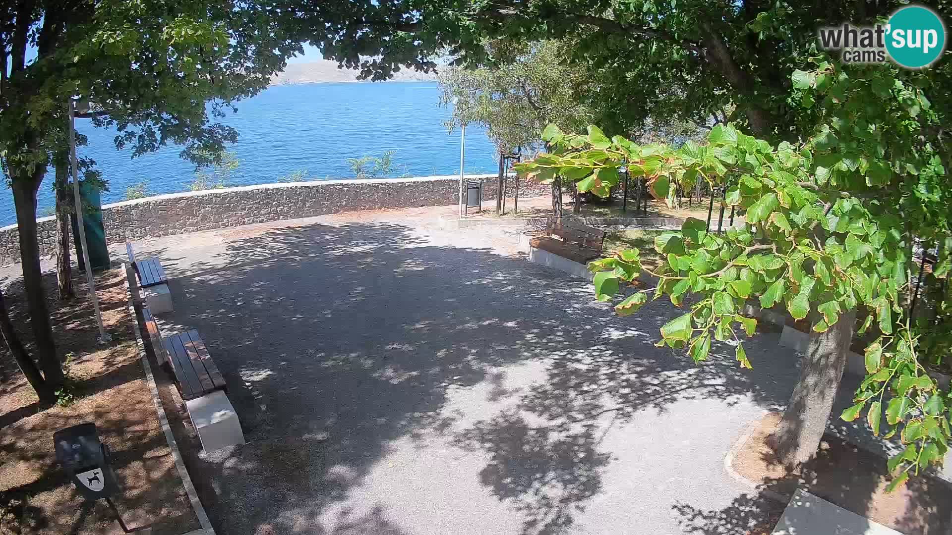 Kamera uživo Senj – Park književnika i Velebitski kanal