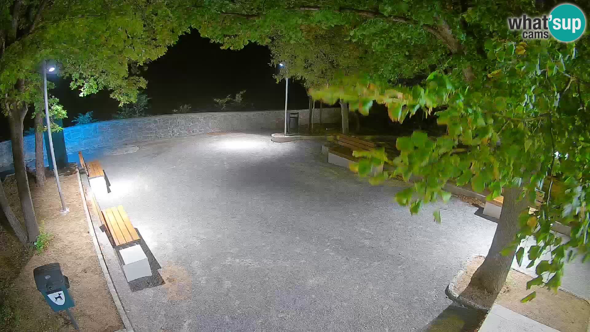 Kamera uživo Senj – Park književnika i Velebitski kanal