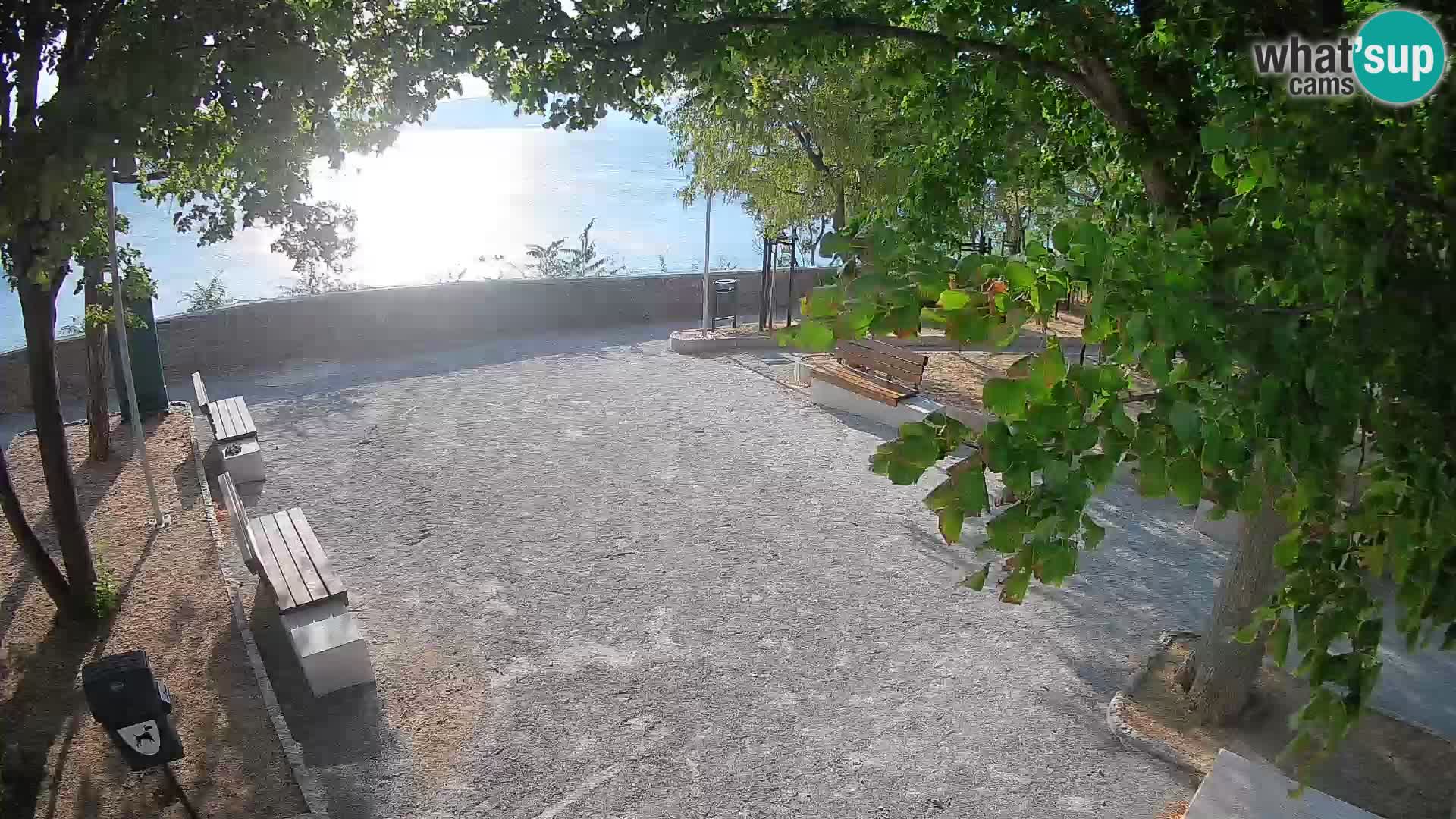 Webcam Senj en direct – Parc des Écrivains et canal du Velebit