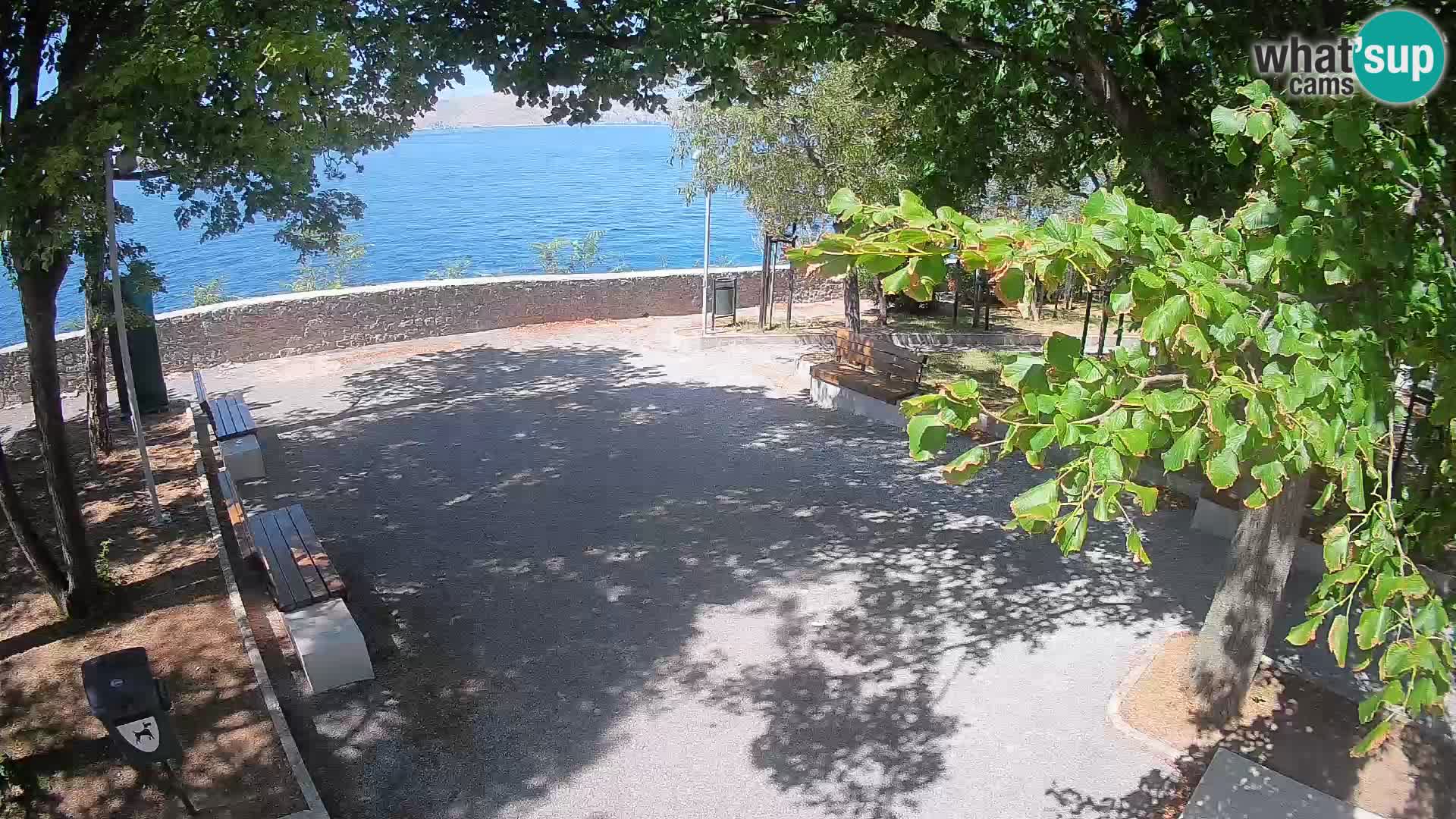 Kamera uživo Senj – Park književnika i Velebitski kanal