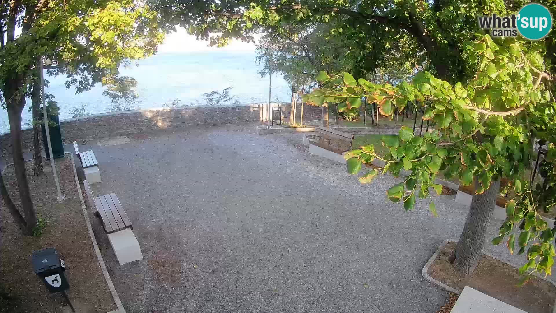 Webcam Senj en direct – Parc des Écrivains et canal du Velebit