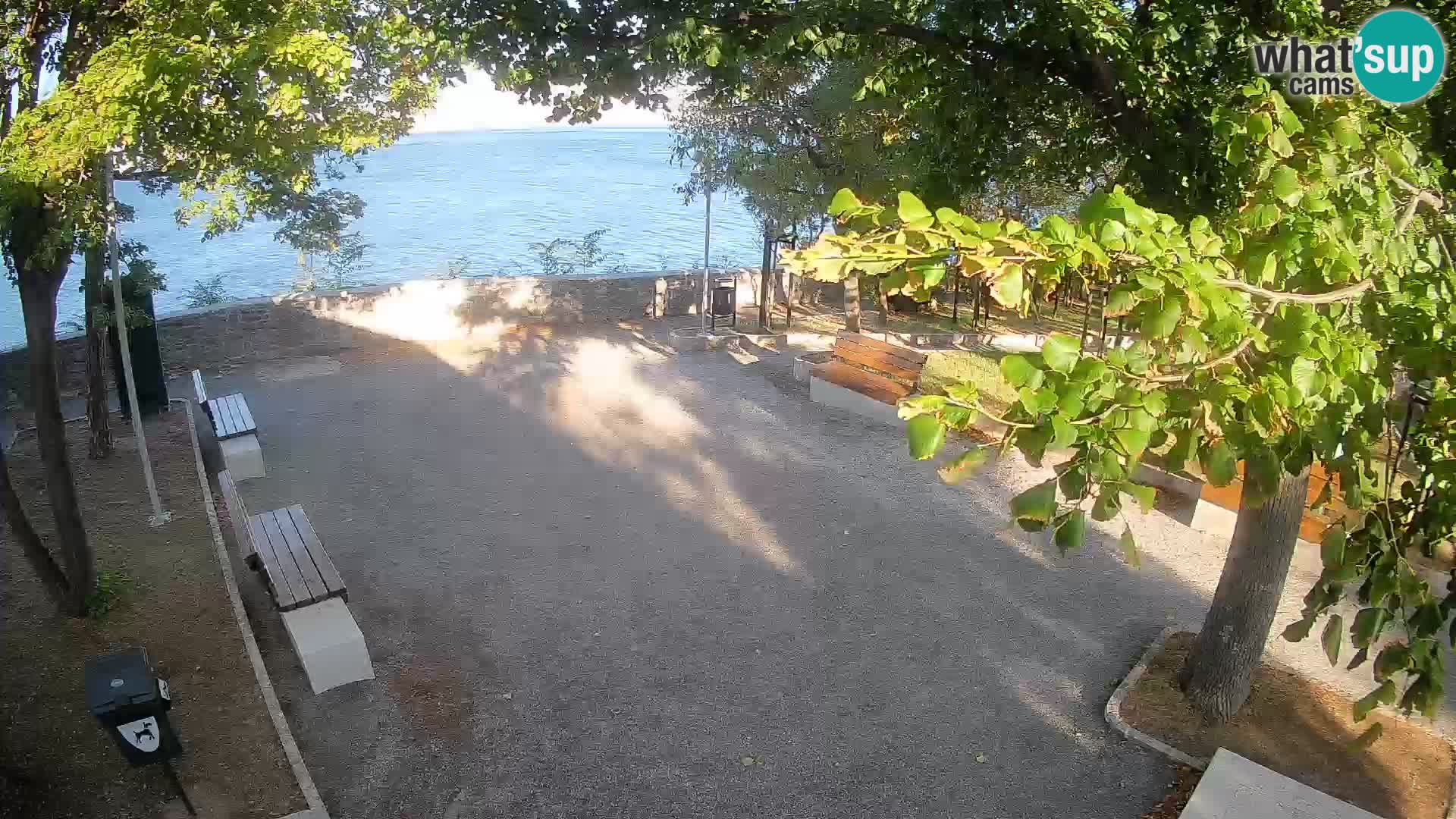 Kamera uživo Senj – Park književnika i Velebitski kanal