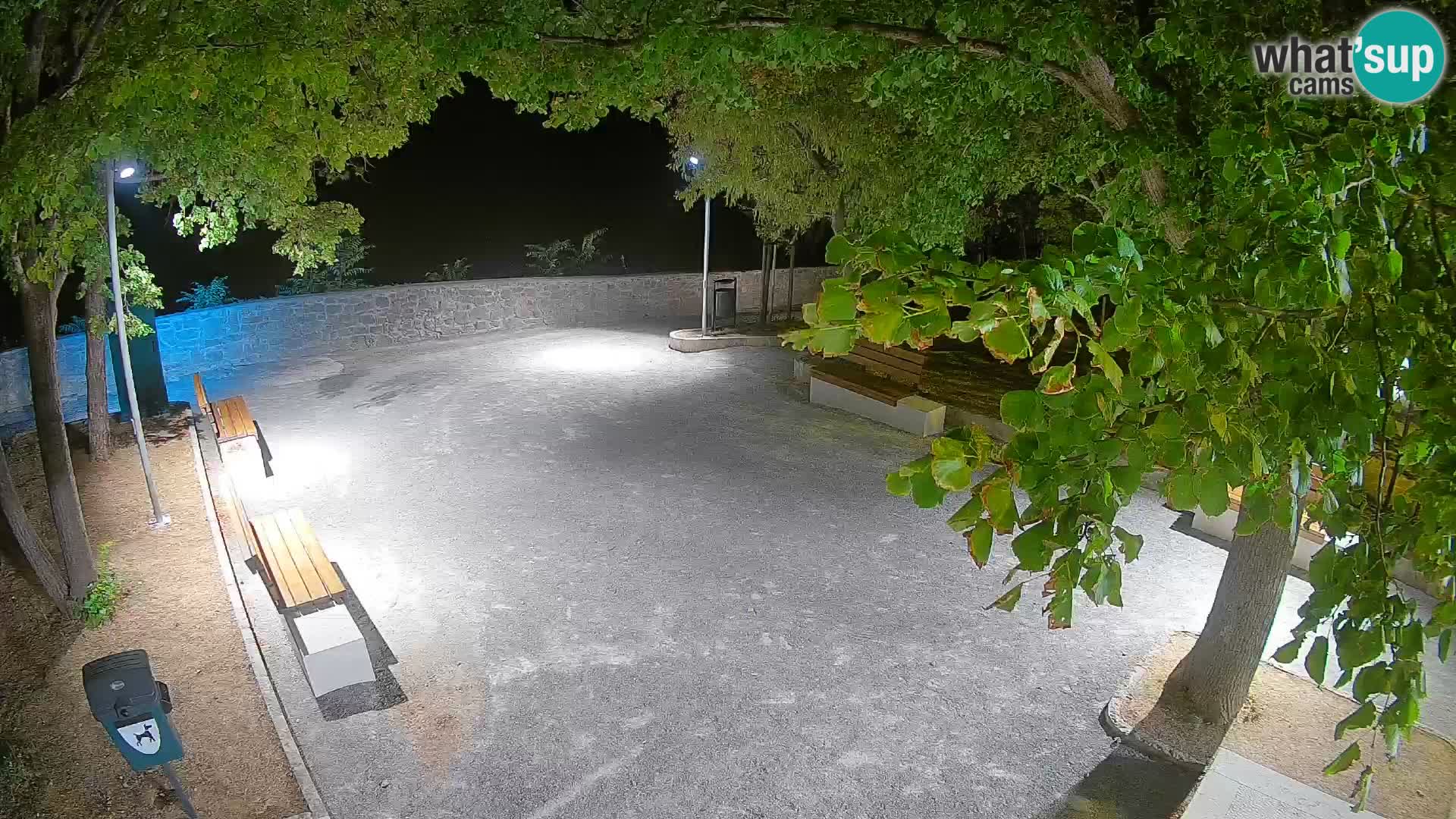 Webcam Senj en direct – Parc des Écrivains et canal du Velebit