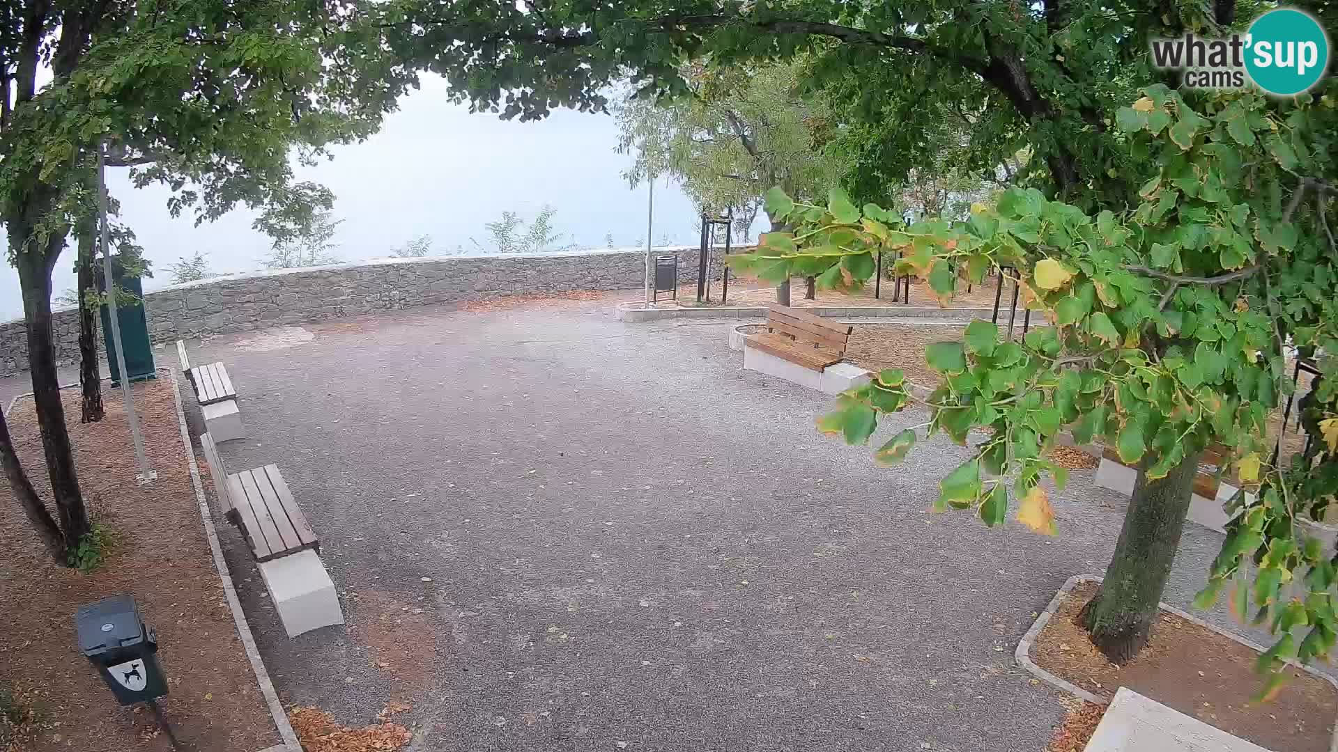 Webcam Senj en direct – Parc des Écrivains et canal du Velebit