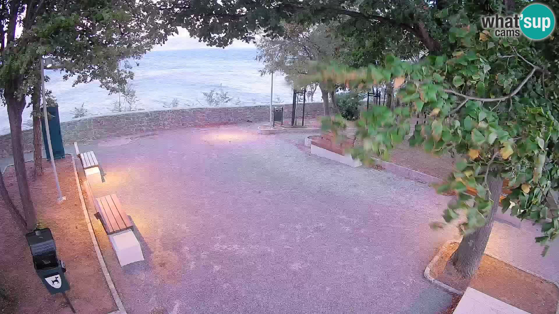 Webcam Senj en direct – Parc des Écrivains et canal du Velebit