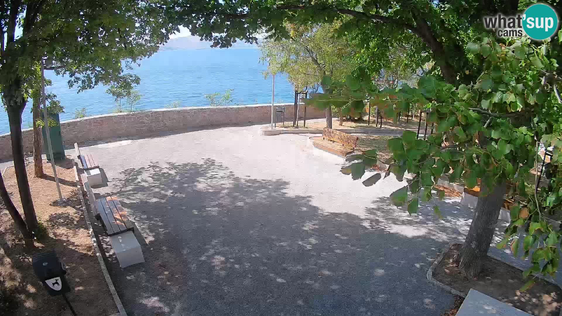 Senj Live Webcam – Schriftstellerpark und Velebit-Kanal