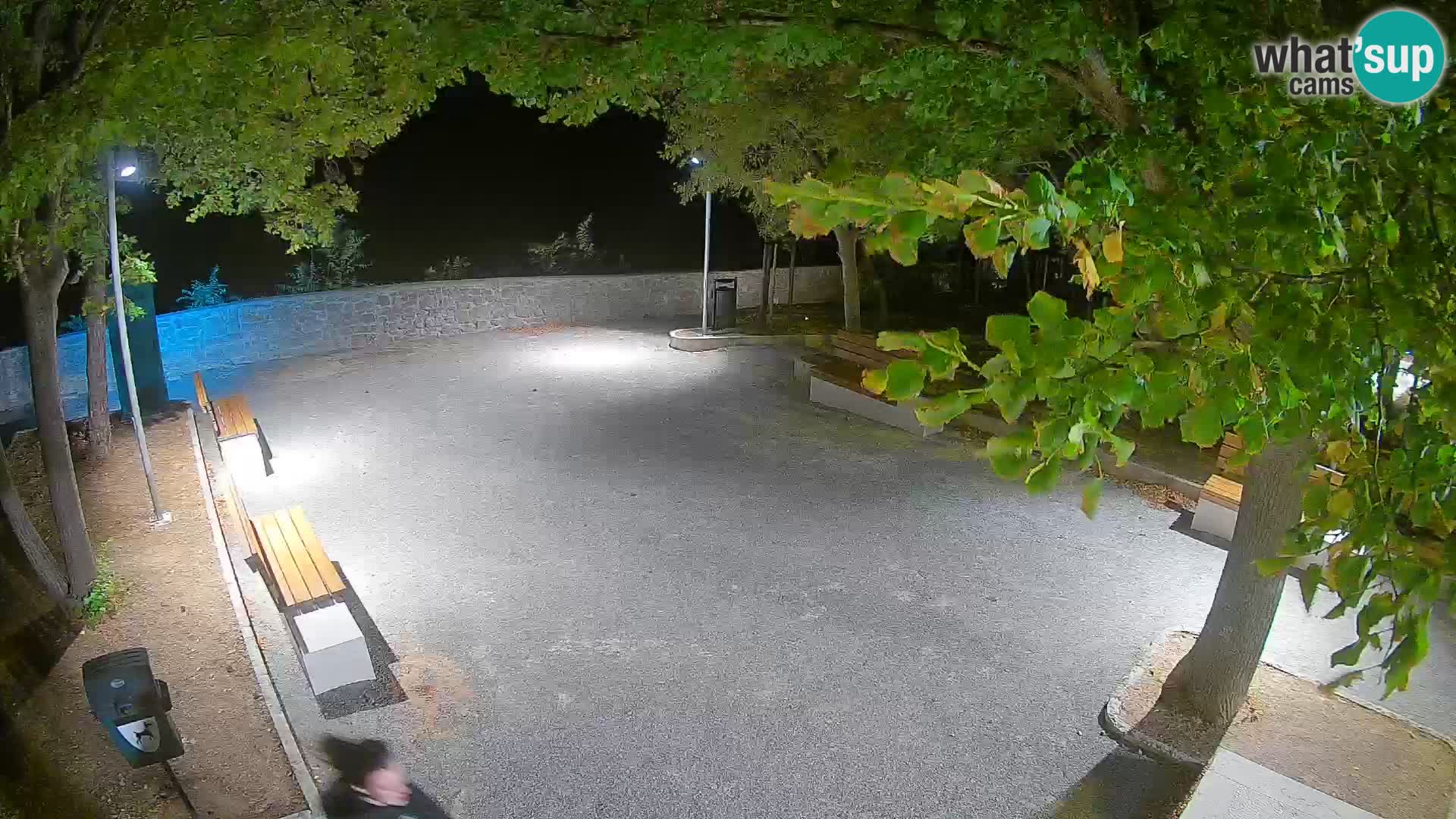 Webcam Senj en direct – Parc des Écrivains et canal du Velebit
