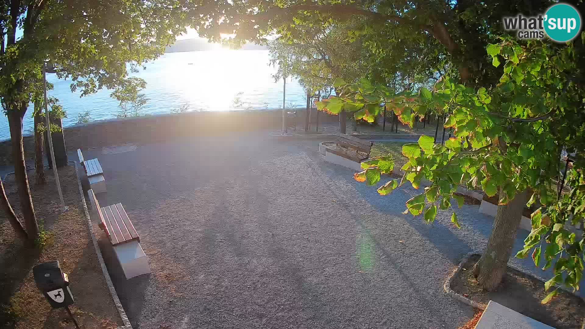 Webcam Senj en direct – Parc des Écrivains et canal du Velebit