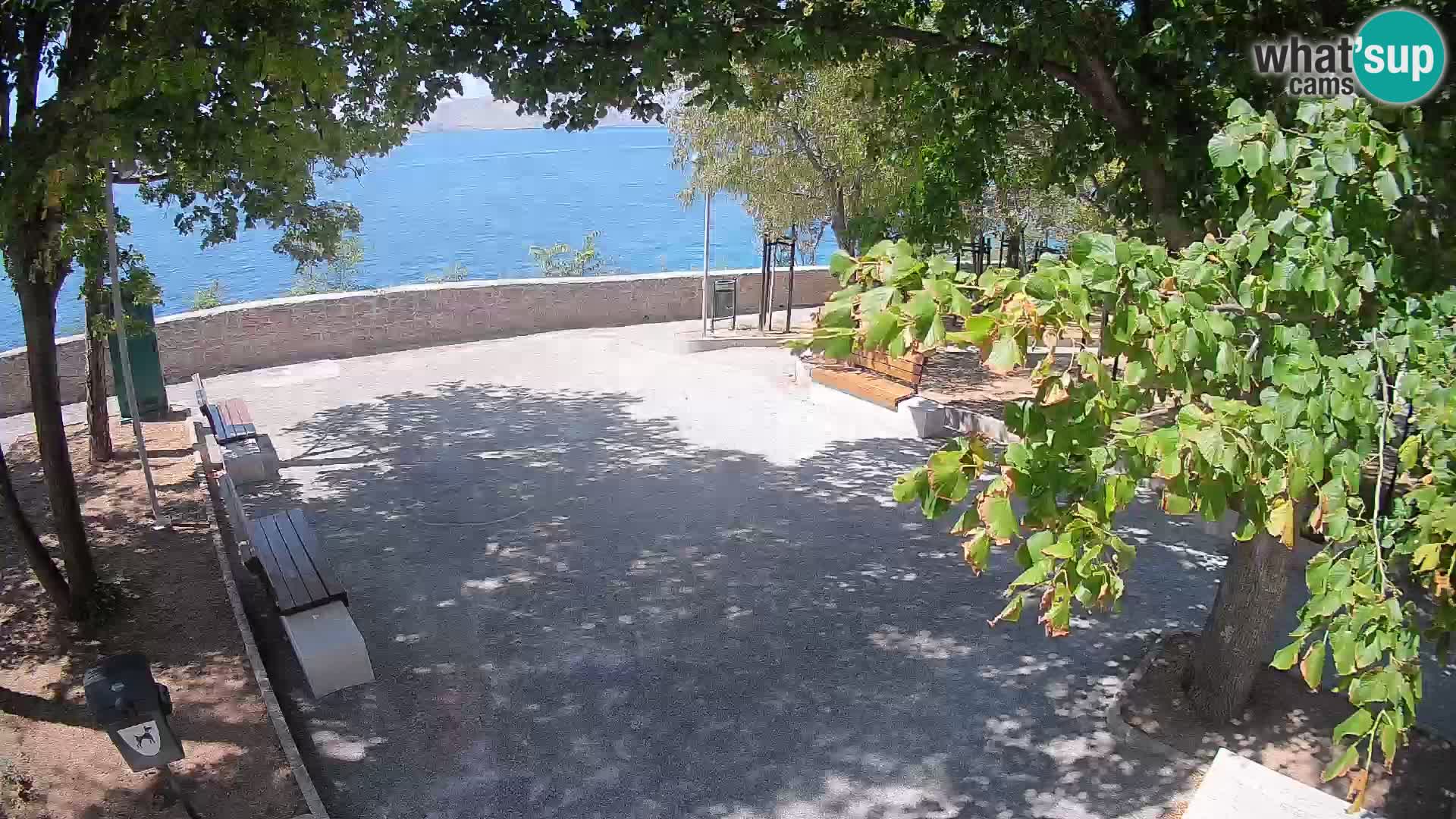 Webcam Senj en direct – Parc des Écrivains et canal du Velebit