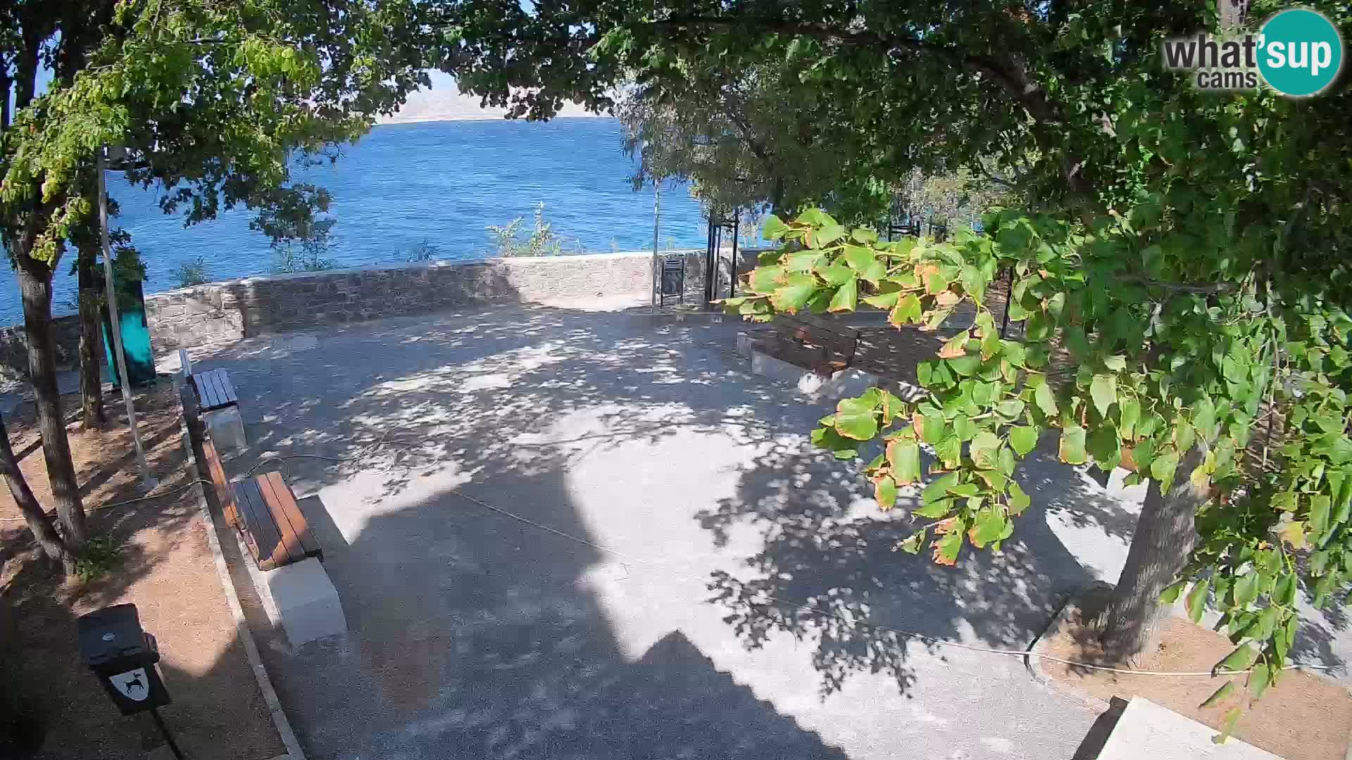Webcam Senj en direct – Parc des Écrivains et canal du Velebit