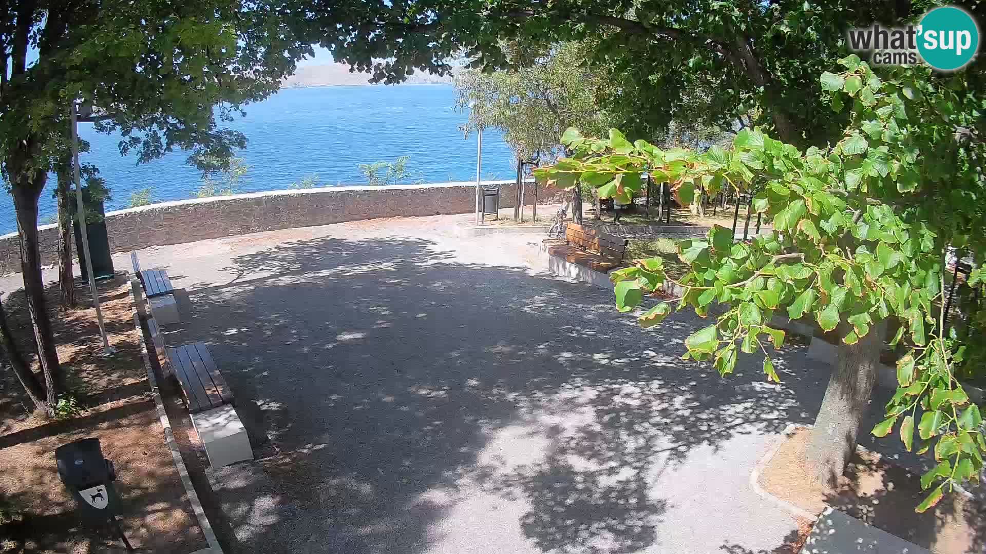 Kamera uživo Senj – Park književnika i Velebitski kanal