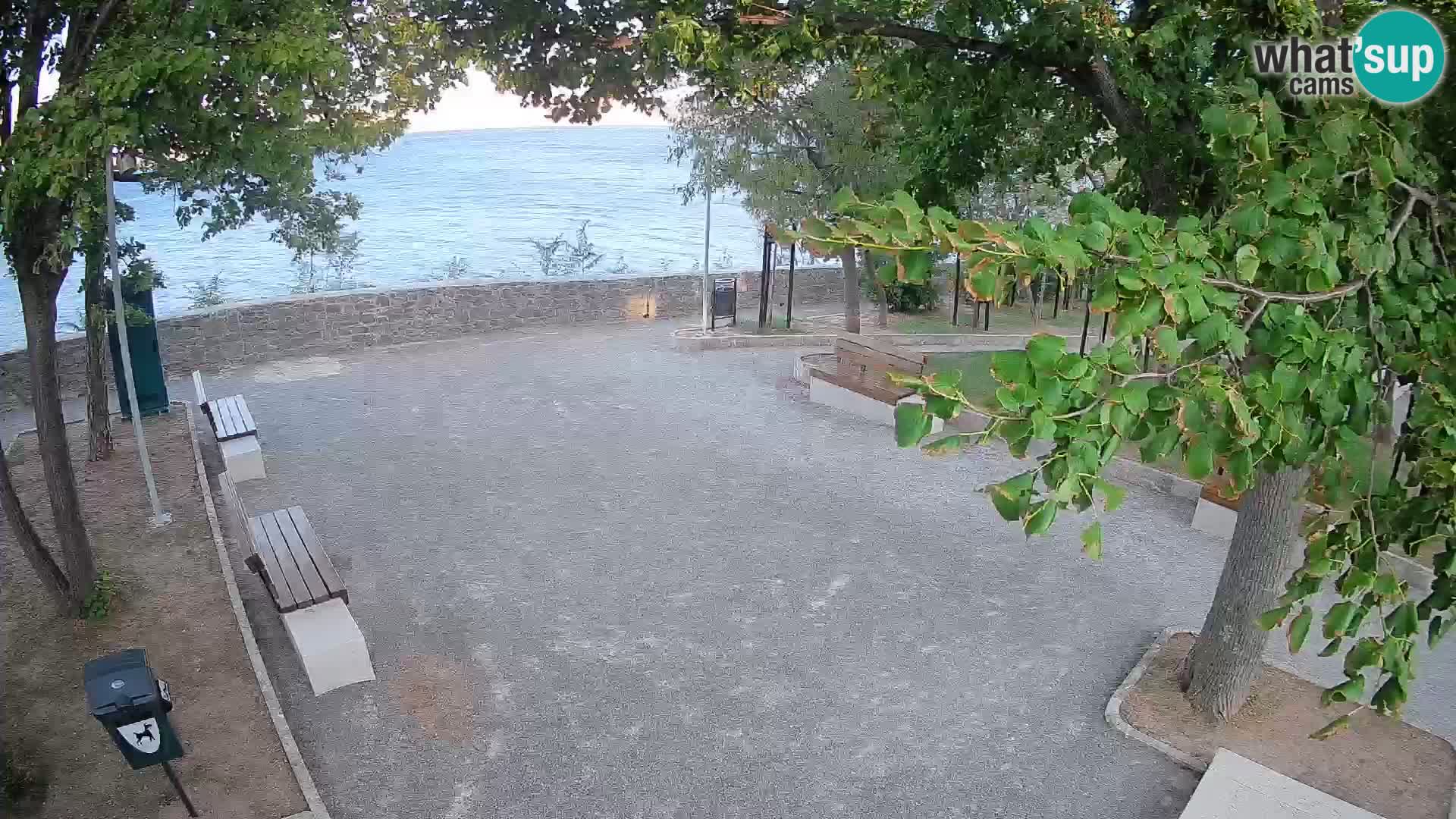 Kamera uživo Senj – Park književnika i Velebitski kanal