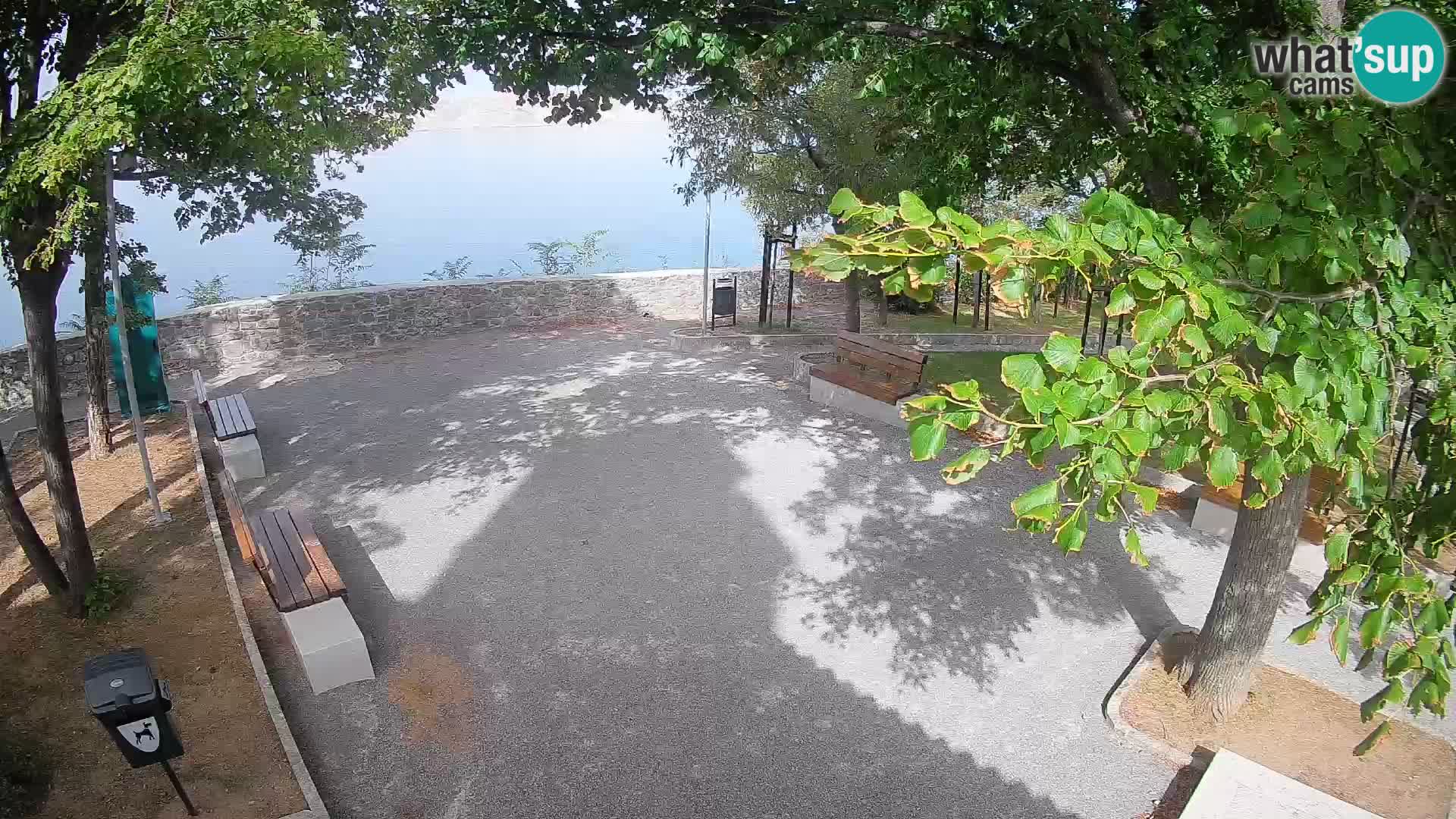 Senj Live Webcam – Schriftstellerpark und Velebit-Kanal