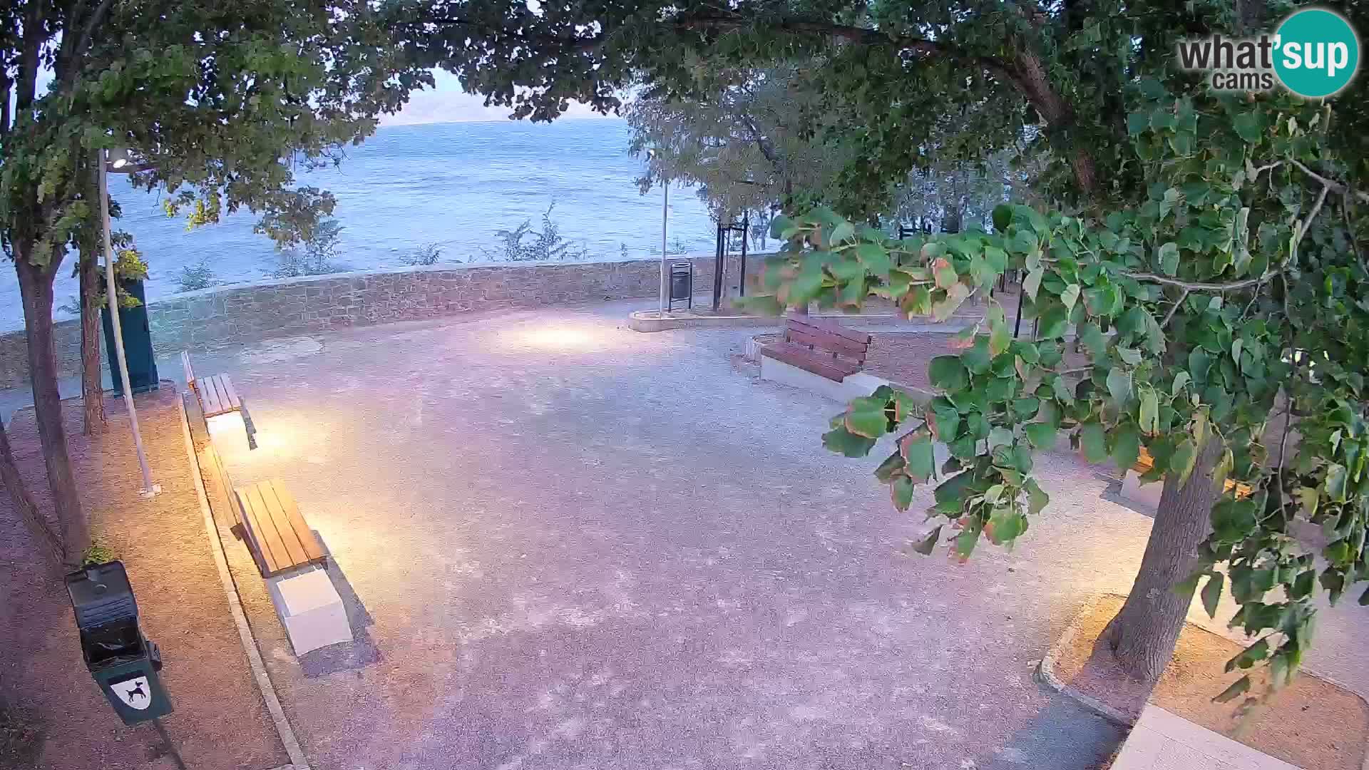 Senj Live Webcam – Schriftstellerpark und Velebit-Kanal