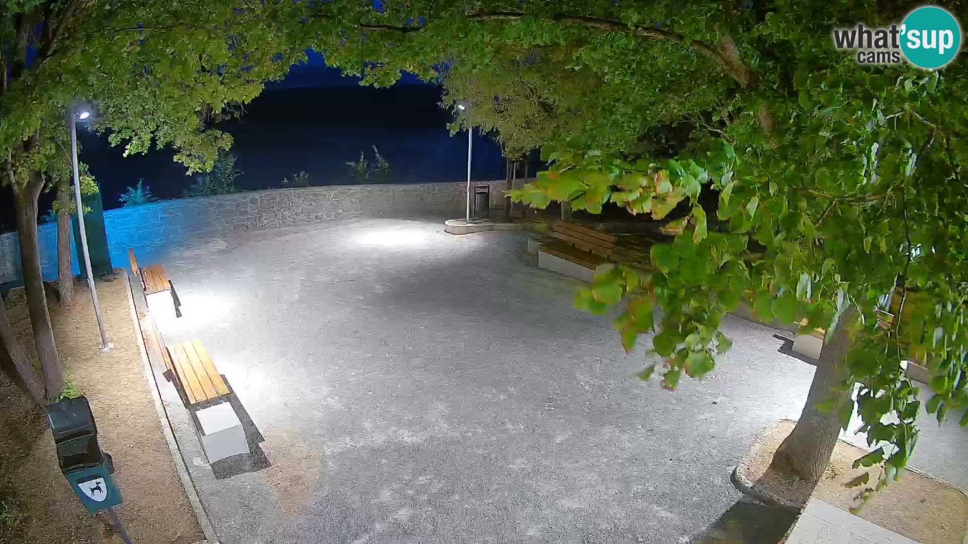 Webcam Senj en direct – Parc des Écrivains et canal du Velebit