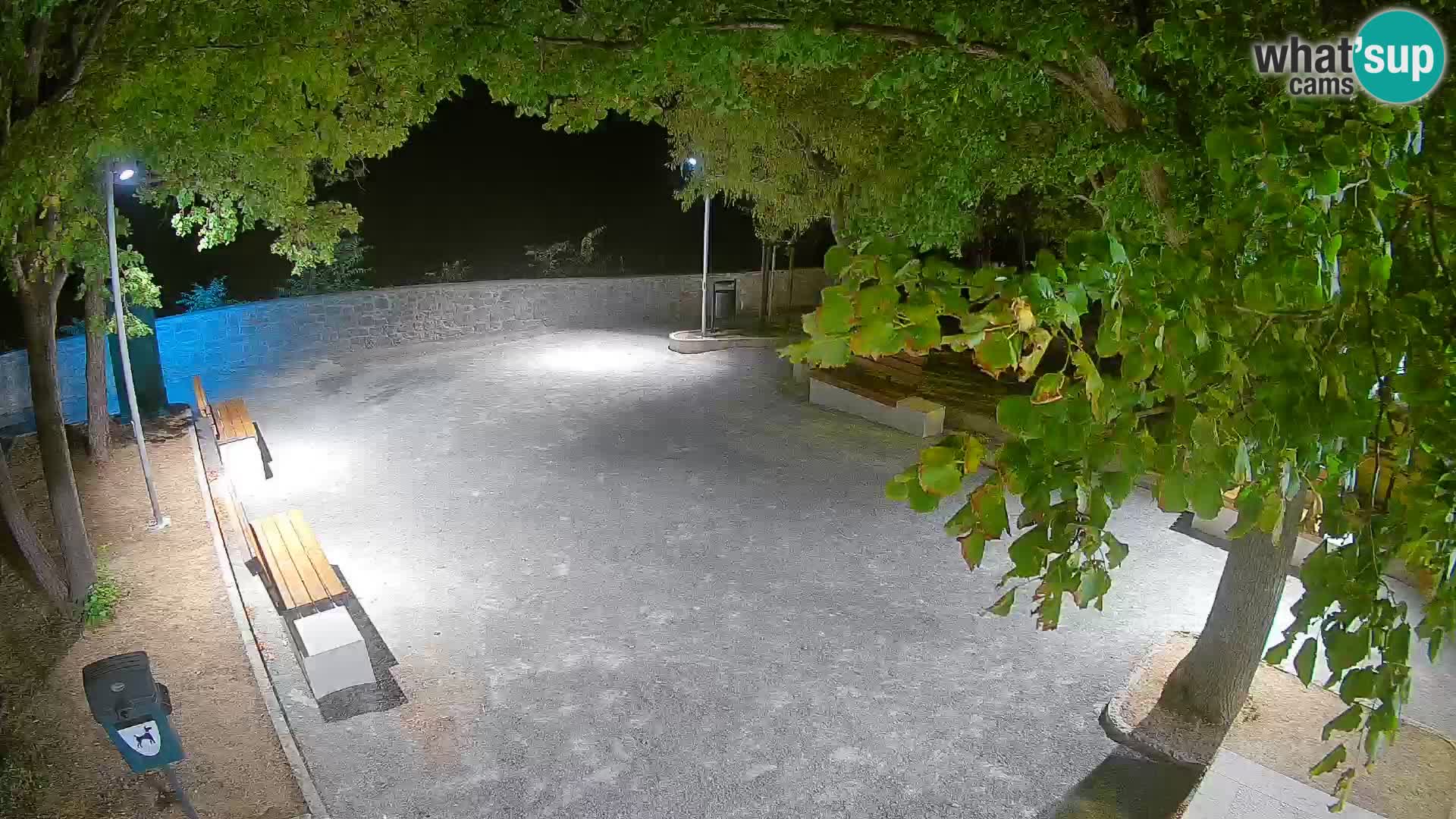 Webcam Senj en direct – Parc des Écrivains et canal du Velebit