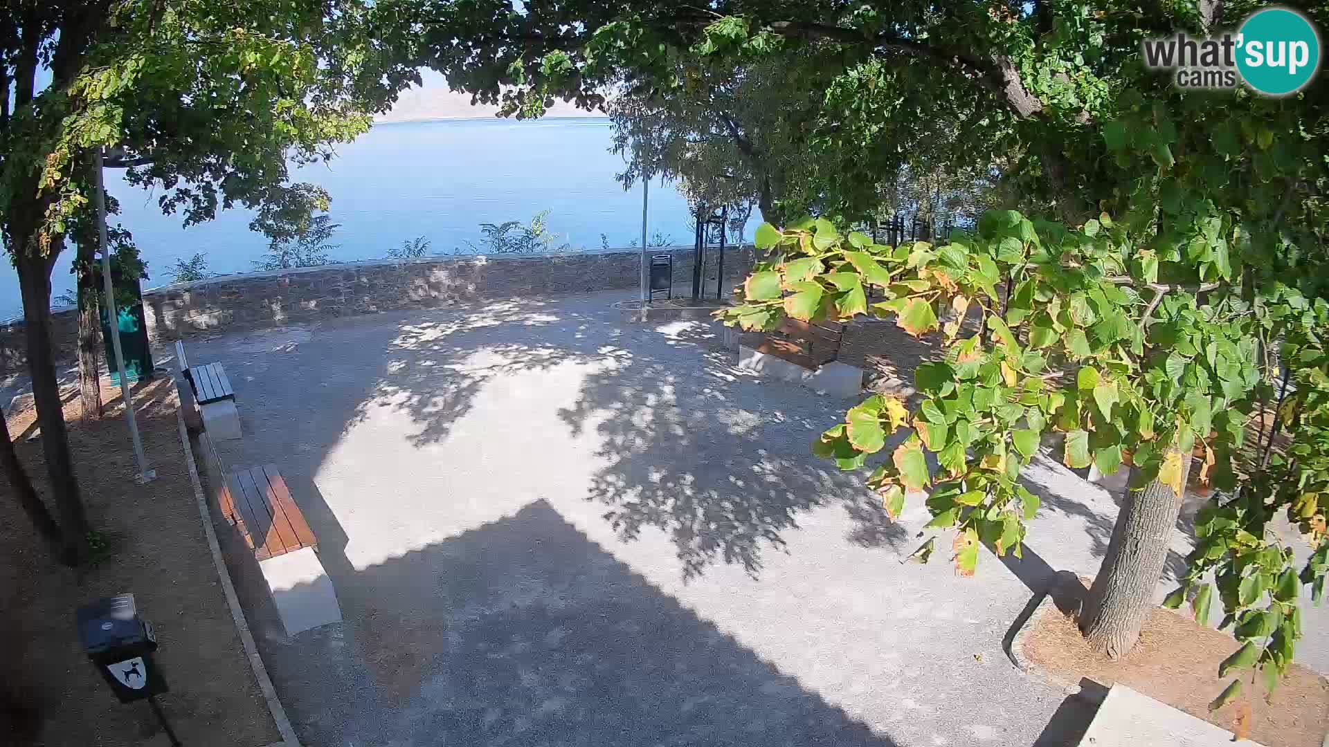 Webcam Senj en direct – Parc des Écrivains et canal du Velebit