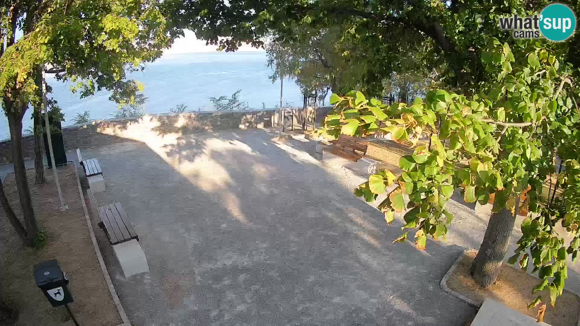 Senj Live Webcam – Schriftstellerpark und Velebit-Kanal