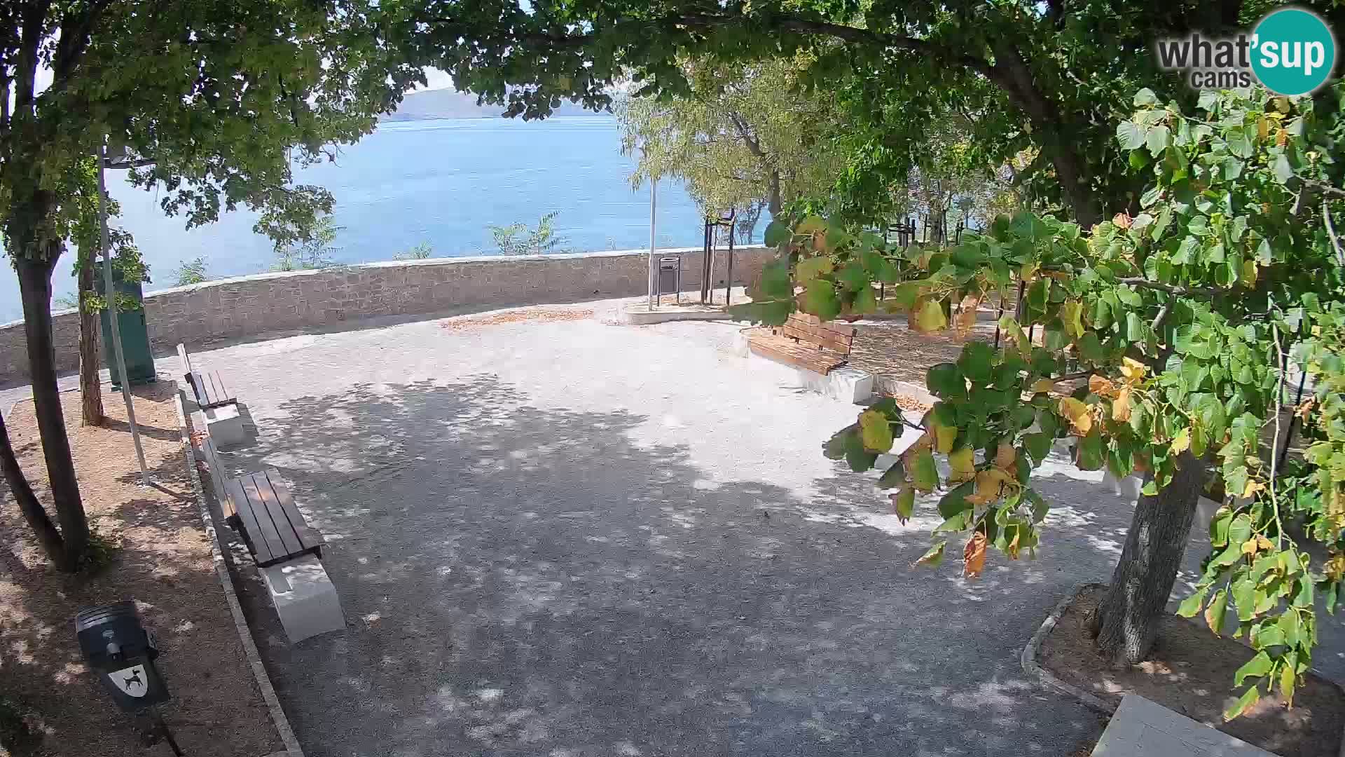 Kamera uživo Senj – Park književnika i Velebitski kanal