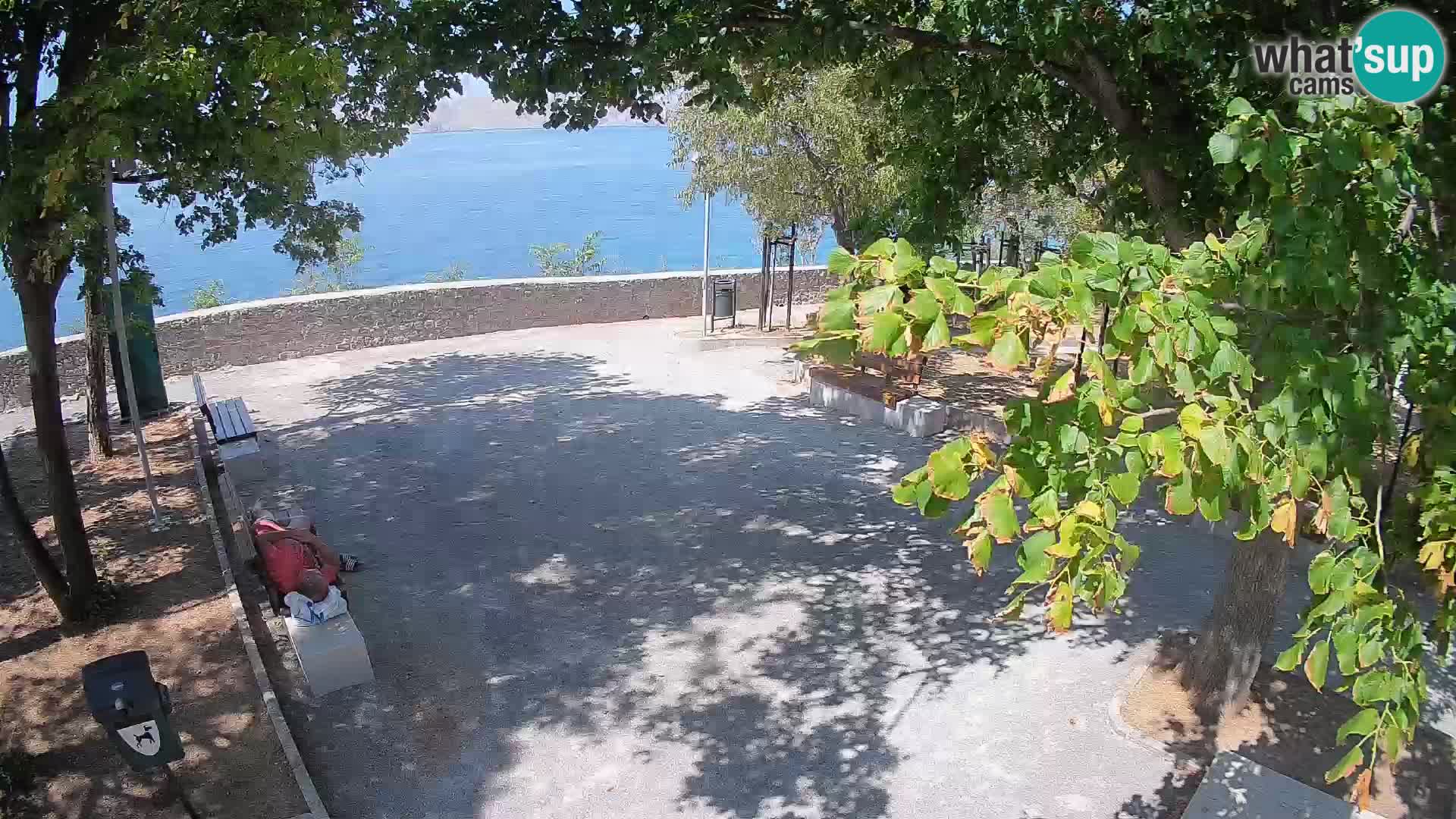 Webcam Senj en direct – Parc des Écrivains et canal du Velebit