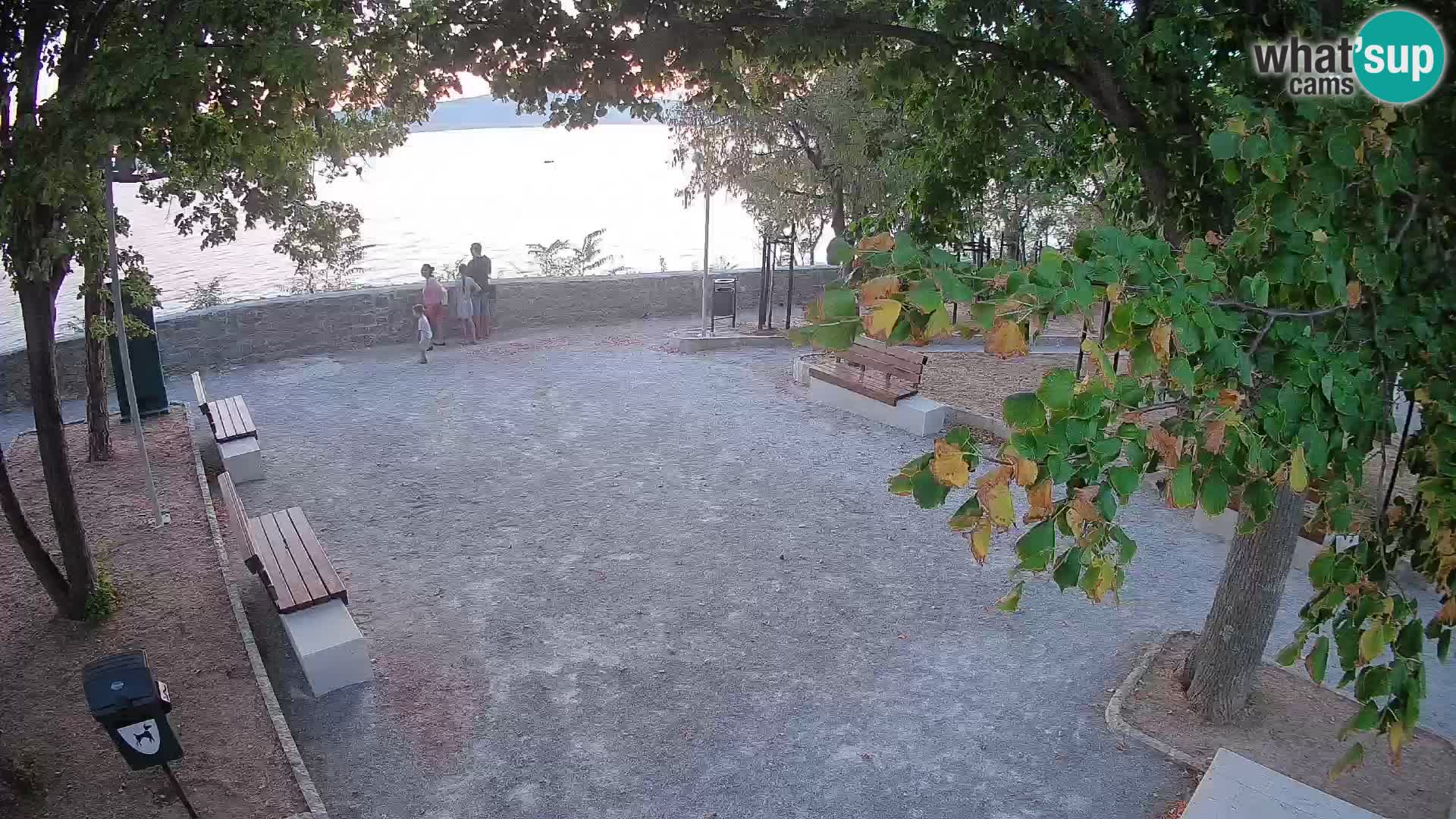 Webcam Senj en direct – Parc des Écrivains et canal du Velebit