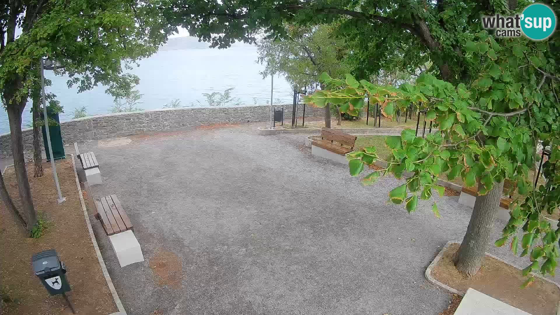 Kamera uživo Senj – Park književnika i Velebitski kanal