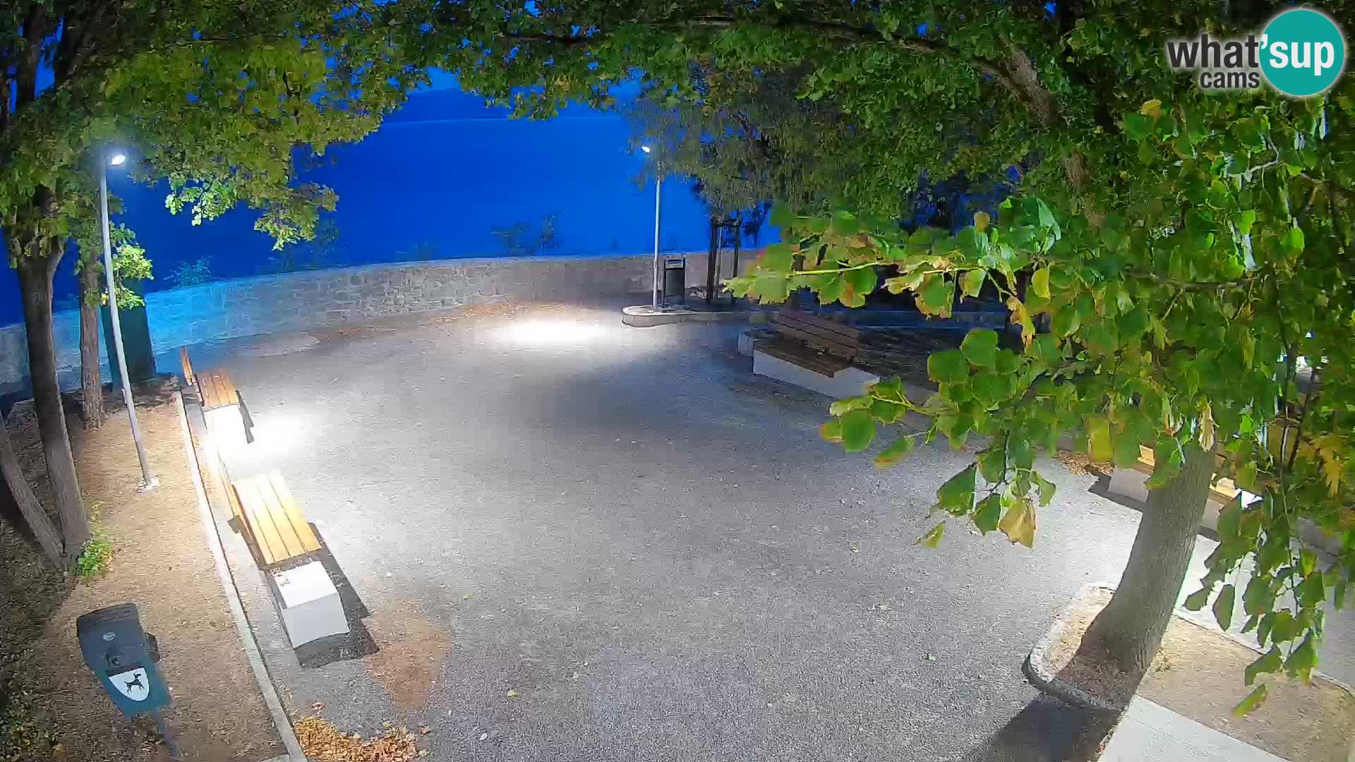 Webcam Senj en direct – Parc des Écrivains et canal du Velebit