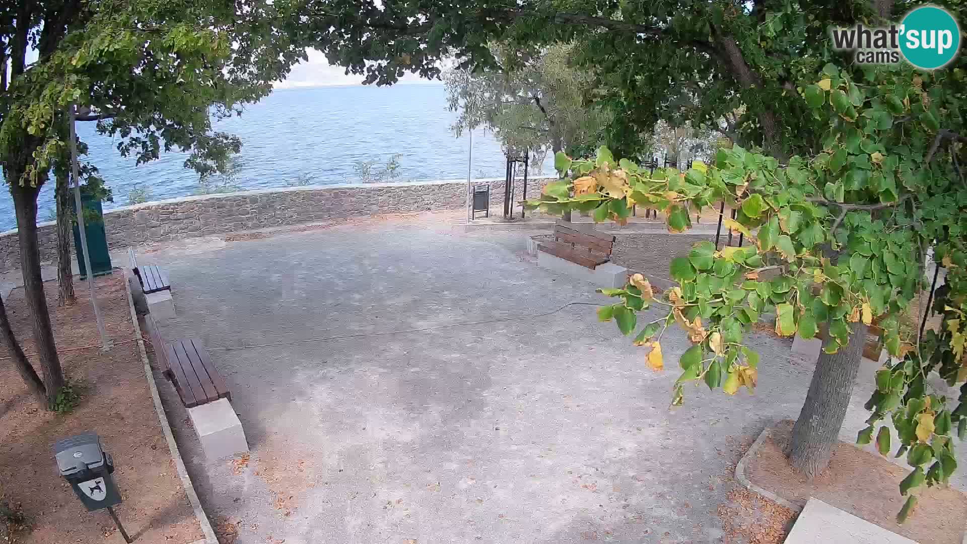 Webcam Senj en direct – Parc des Écrivains et canal du Velebit
