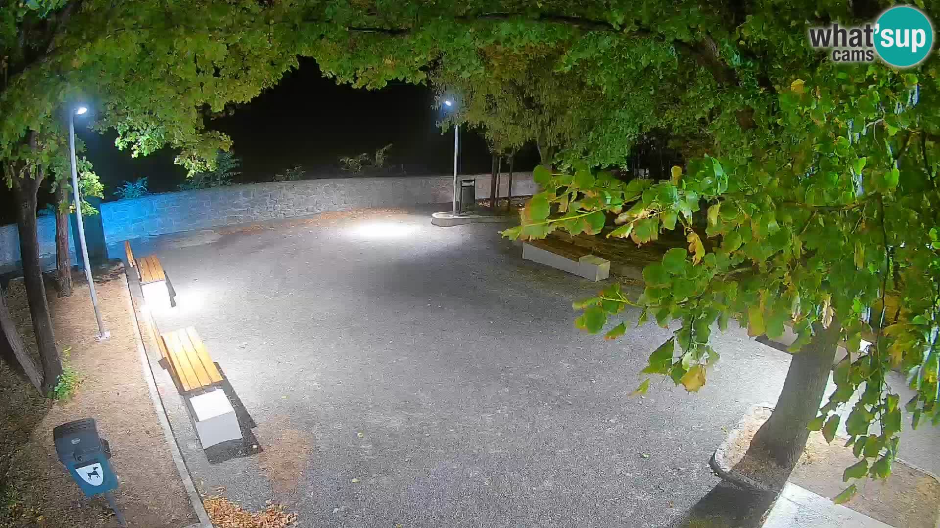 Kamera uživo Senj – Park književnika i Velebitski kanal