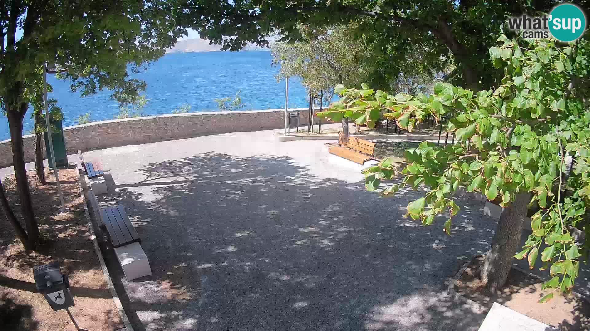 Webcam Senj en direct – Parc des Écrivains et canal du Velebit