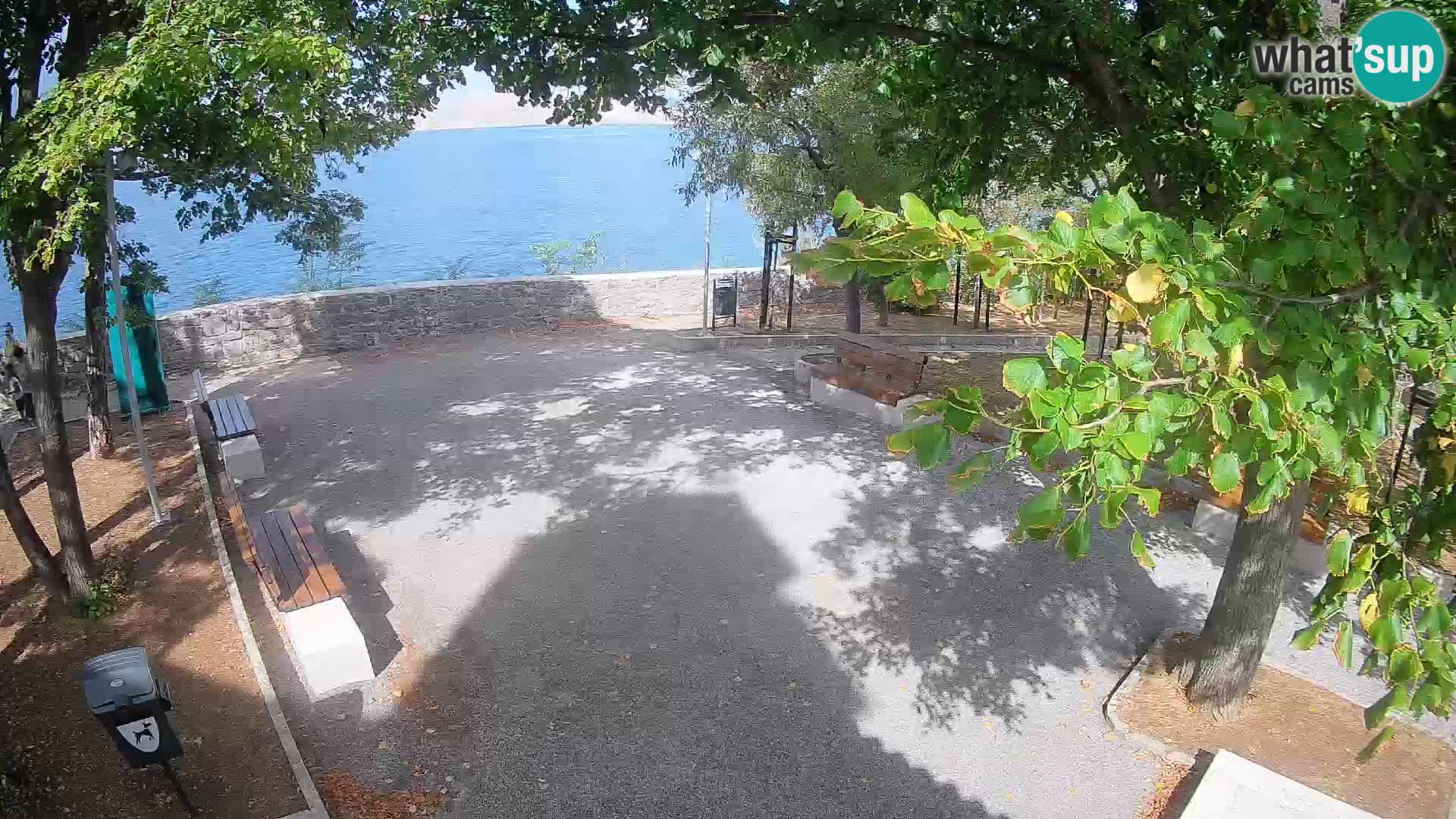 Webcam Senj en direct – Parc des Écrivains et canal du Velebit